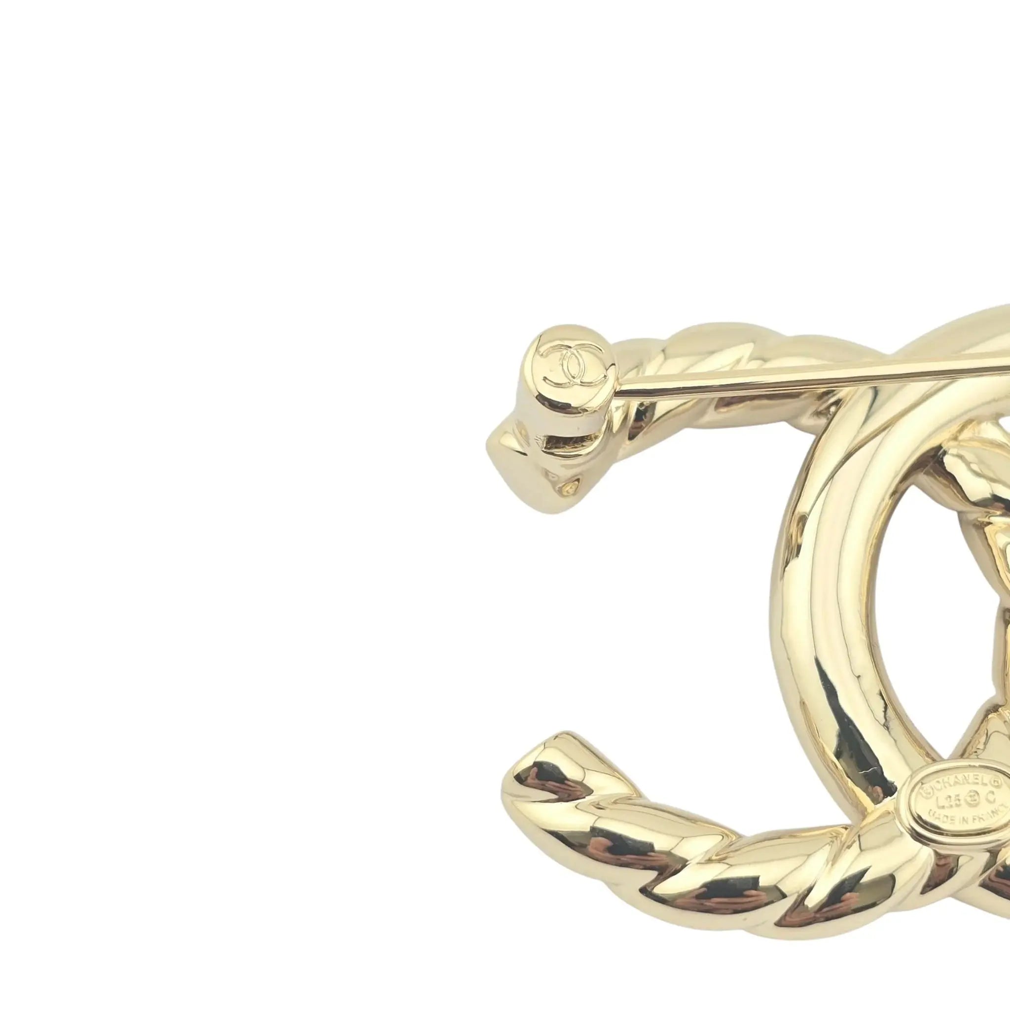 Chanel CC Gold Logo Brooch 2025 CHANEL