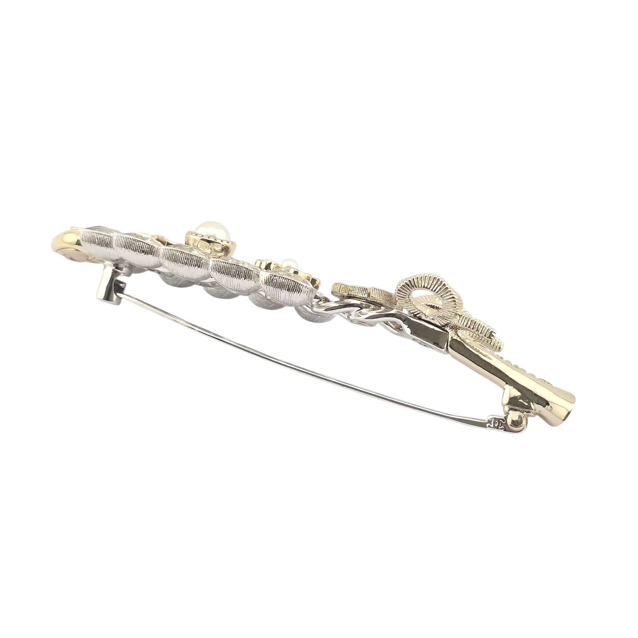 Chanel CC Gold Crystal Leaf Brooch 2024