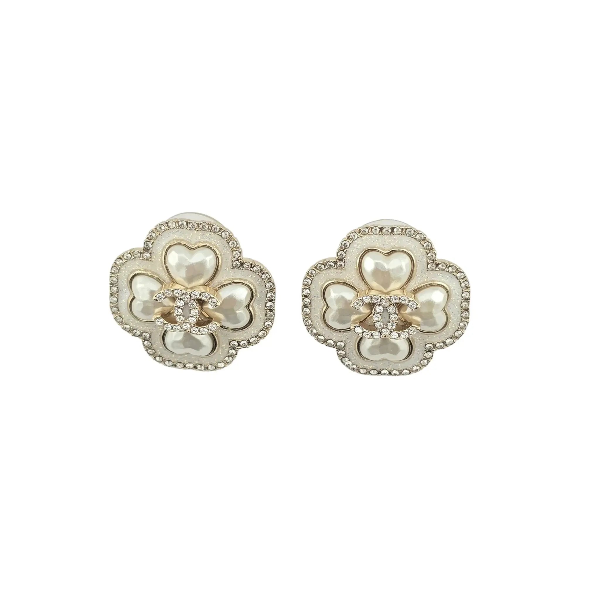 Chanel CC Faux Pearl Resin Hearts Earrings 2024 CHANEL