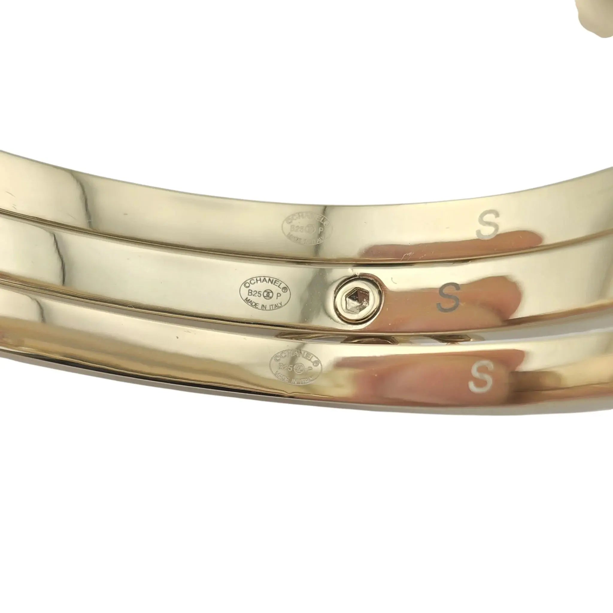 Chanel CC Cuff Bangle Gold Set S 2025 CHANEL