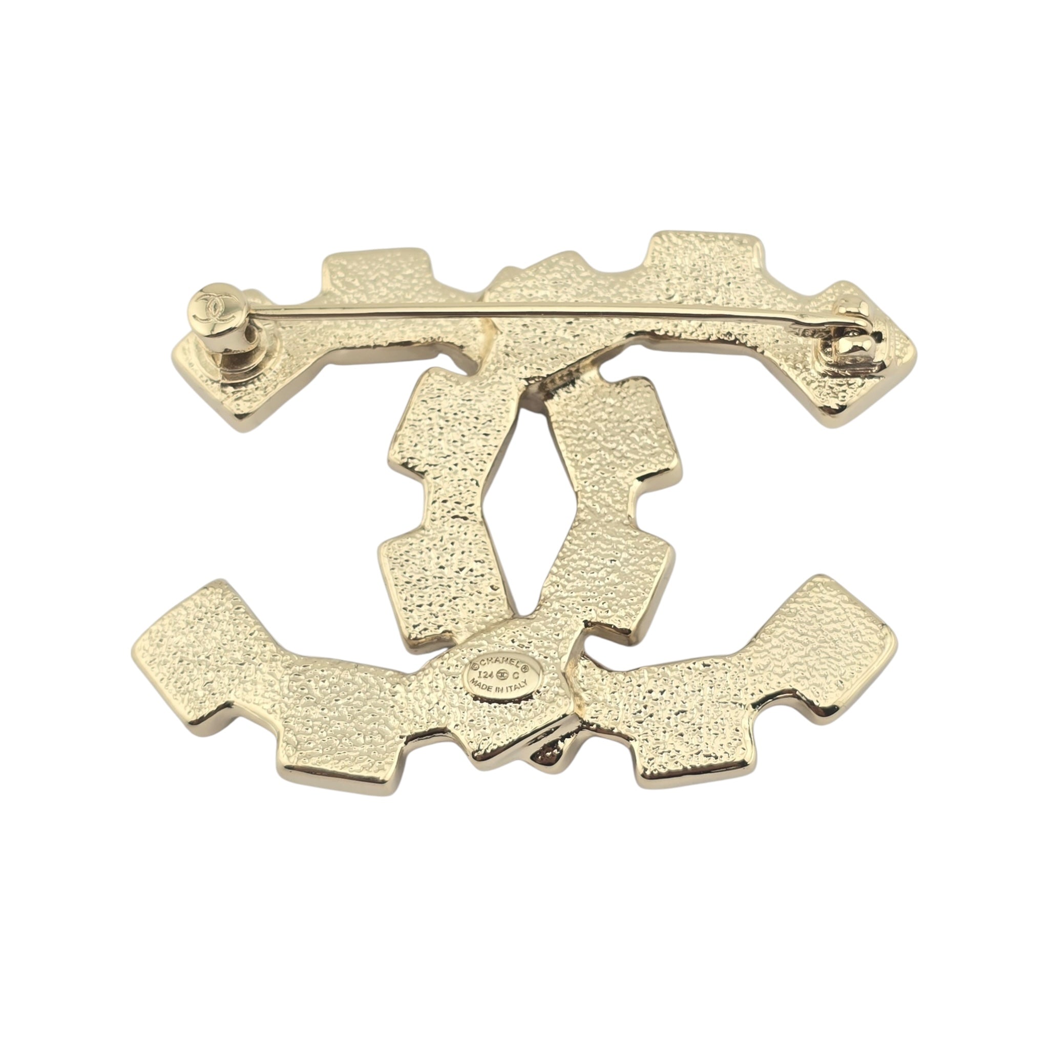 Chanel CC Logo Gold Brooch 2024
