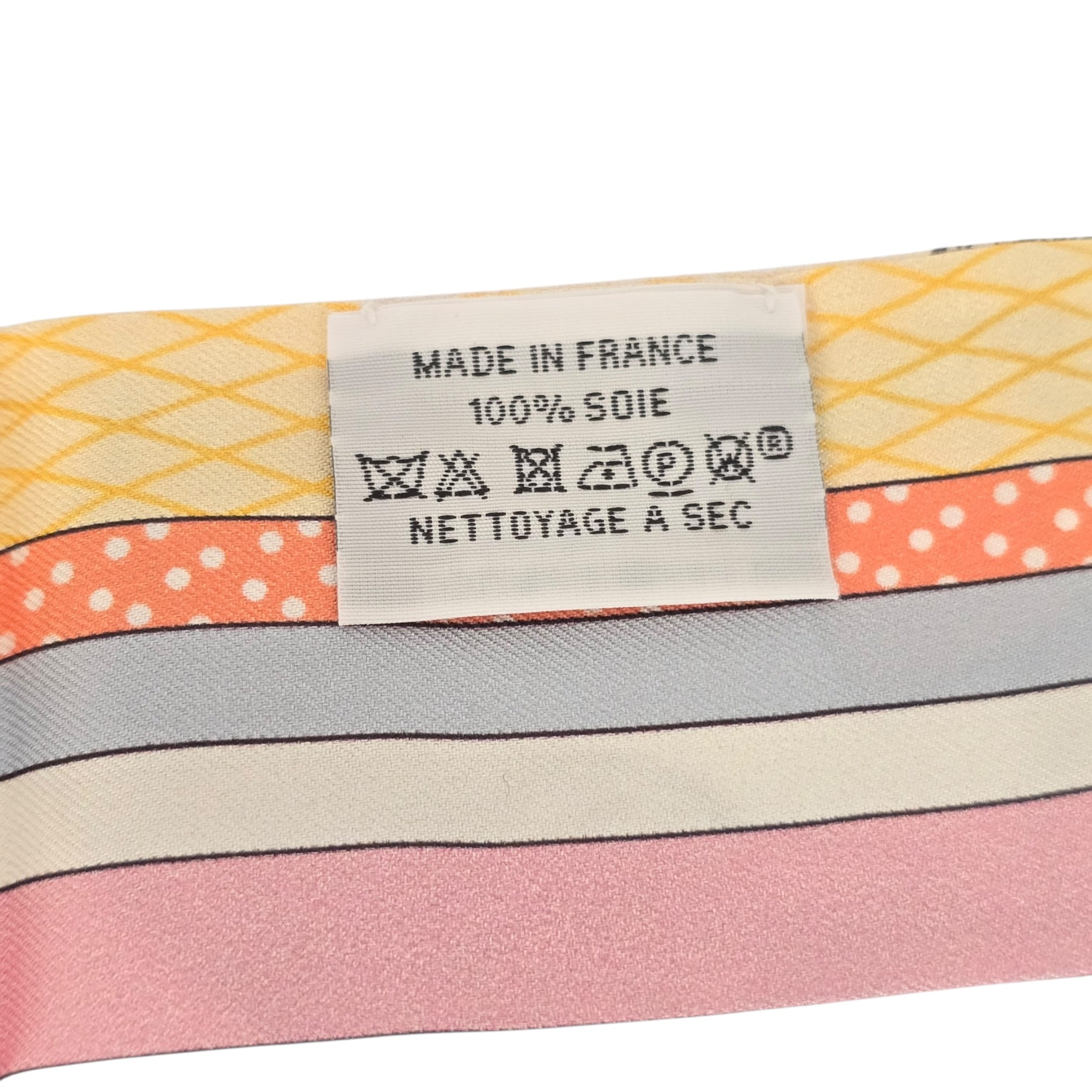 Hermes Silk Twilly Grand Theatre Nouveau Multi-color HERMES