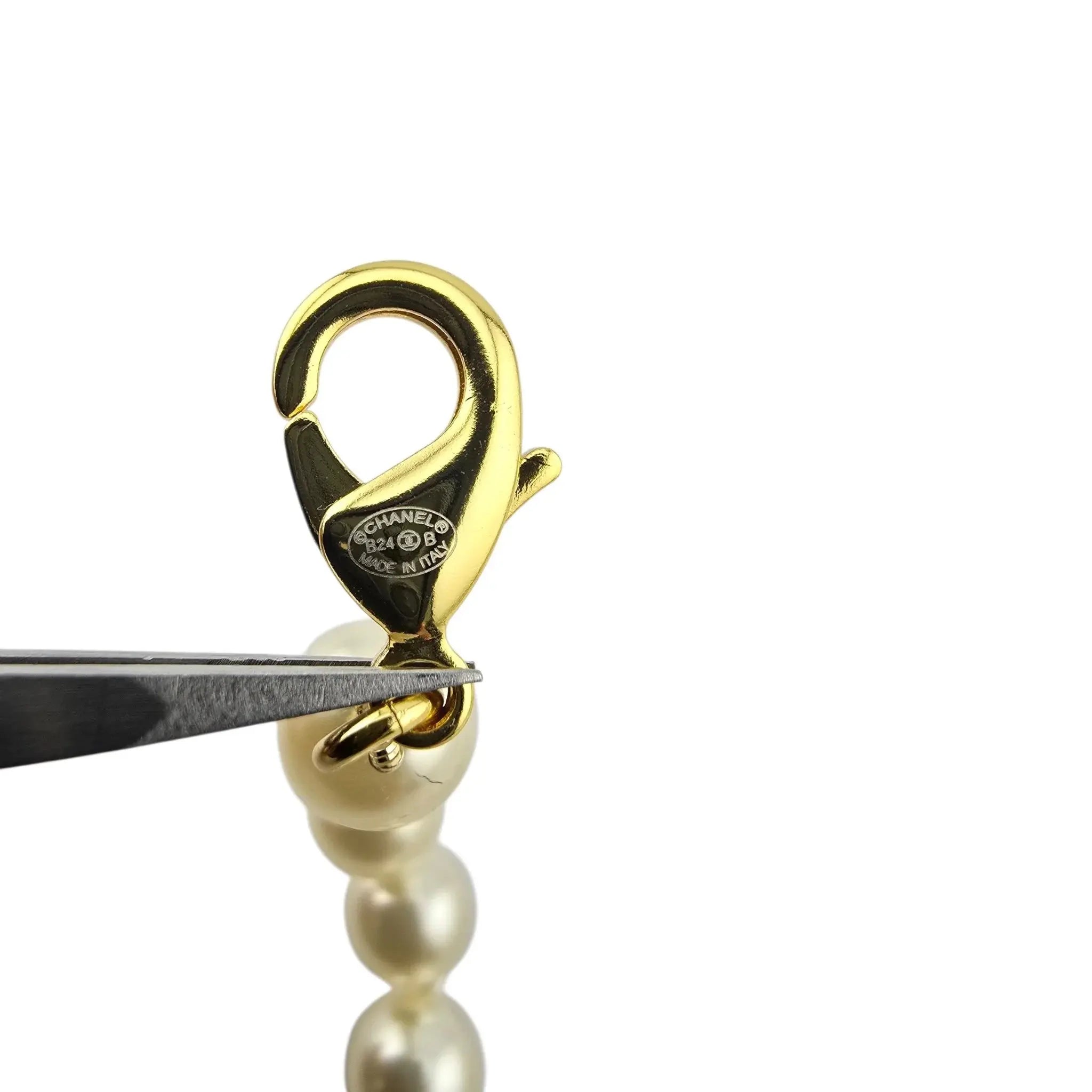 Chanel Black CC Pendant Long Faux Pearl Necklace B24 CHANEL