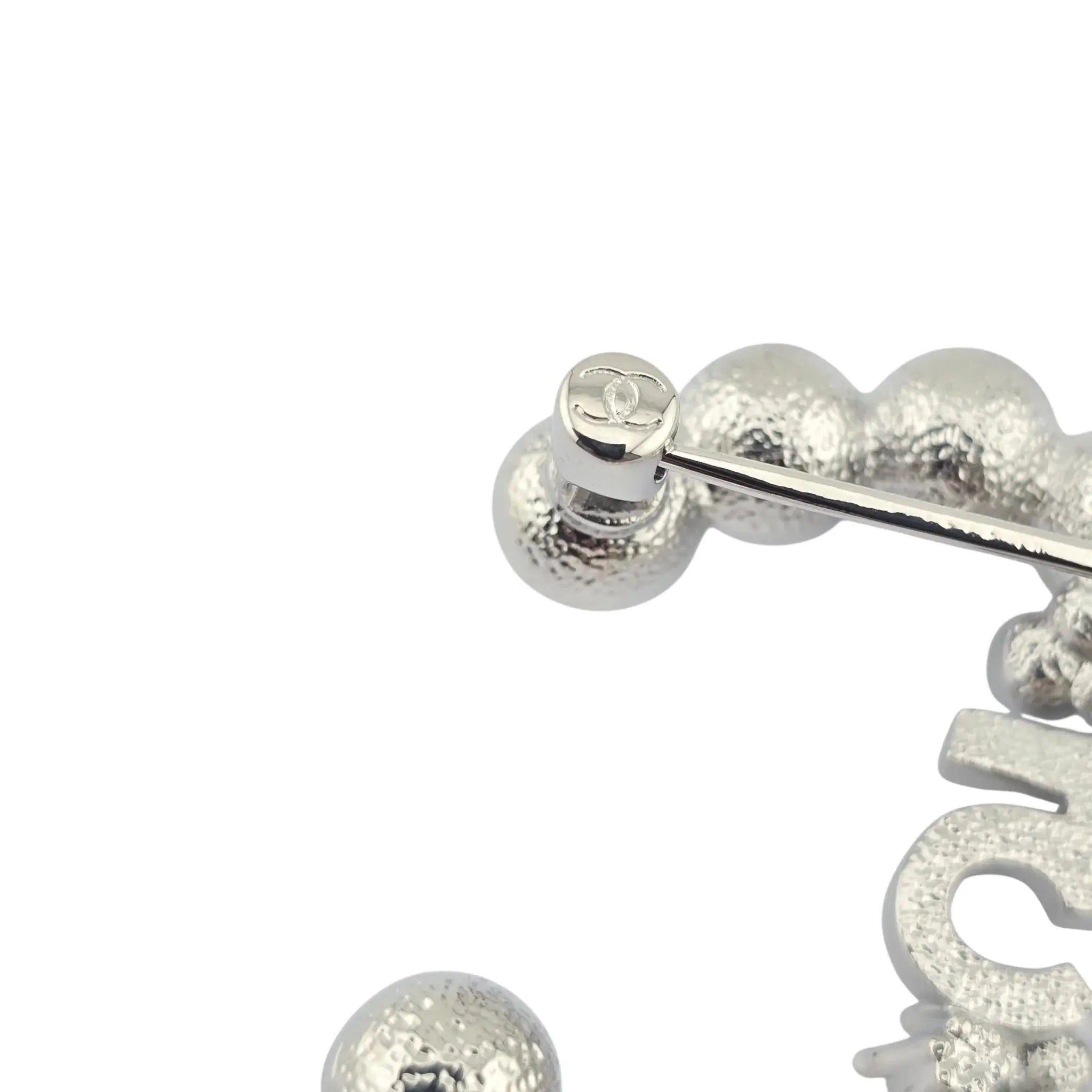 Chanel CC Crystal Pearl Star 5 Brooch Silver Pearly White B23 CHANEL