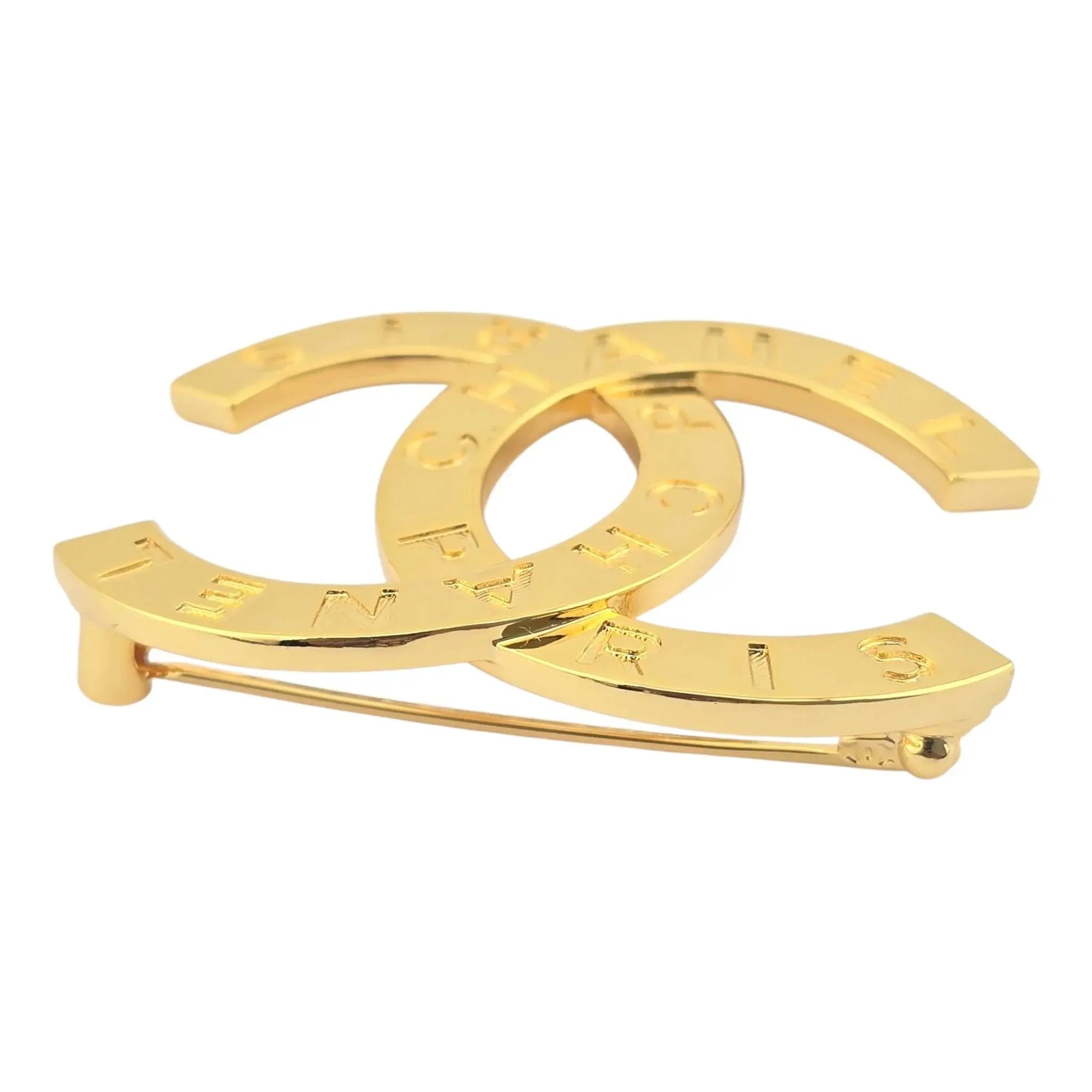 Chanel CC Metal Paris Button Large Brooch Gold 2020 CHANEL