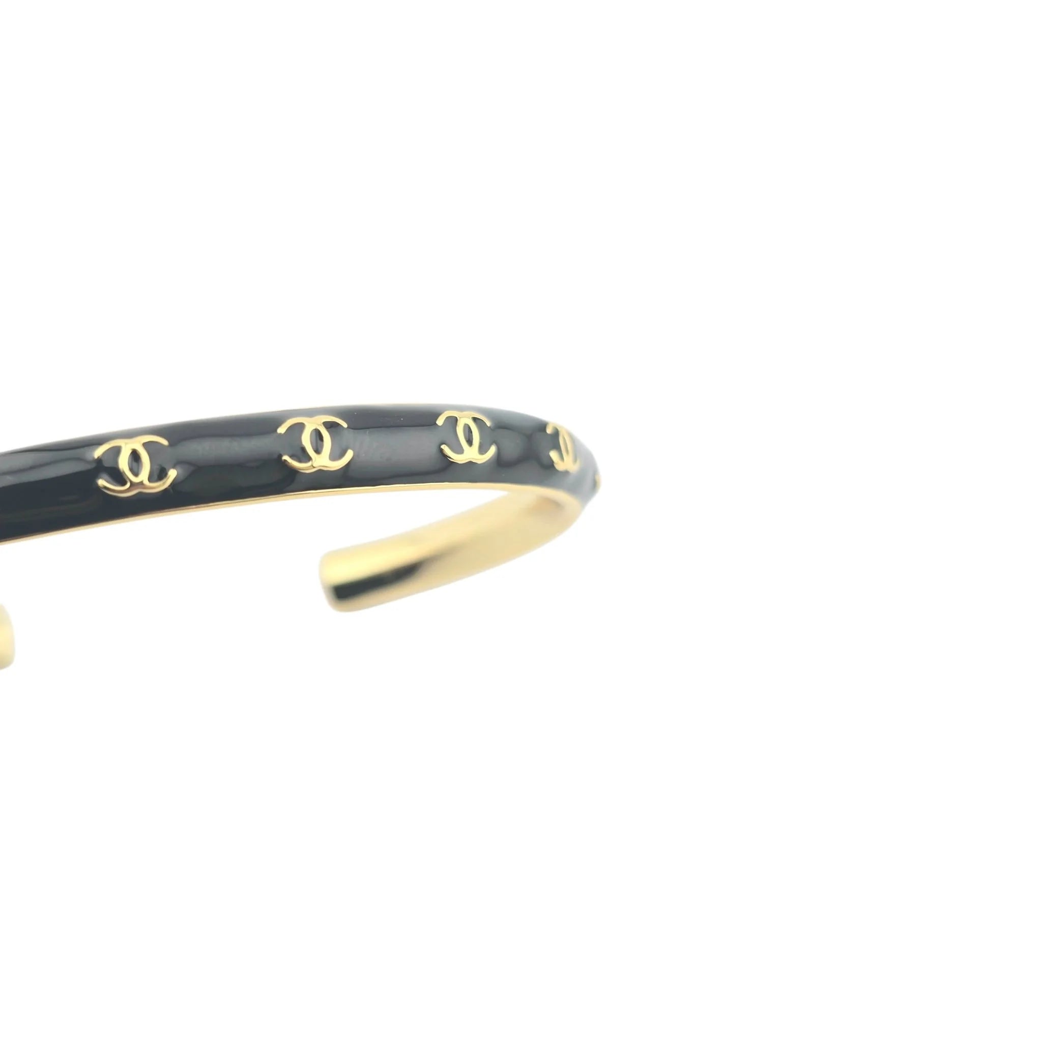 Chanel CC Black/Gold Bangle 2024 CHANEL