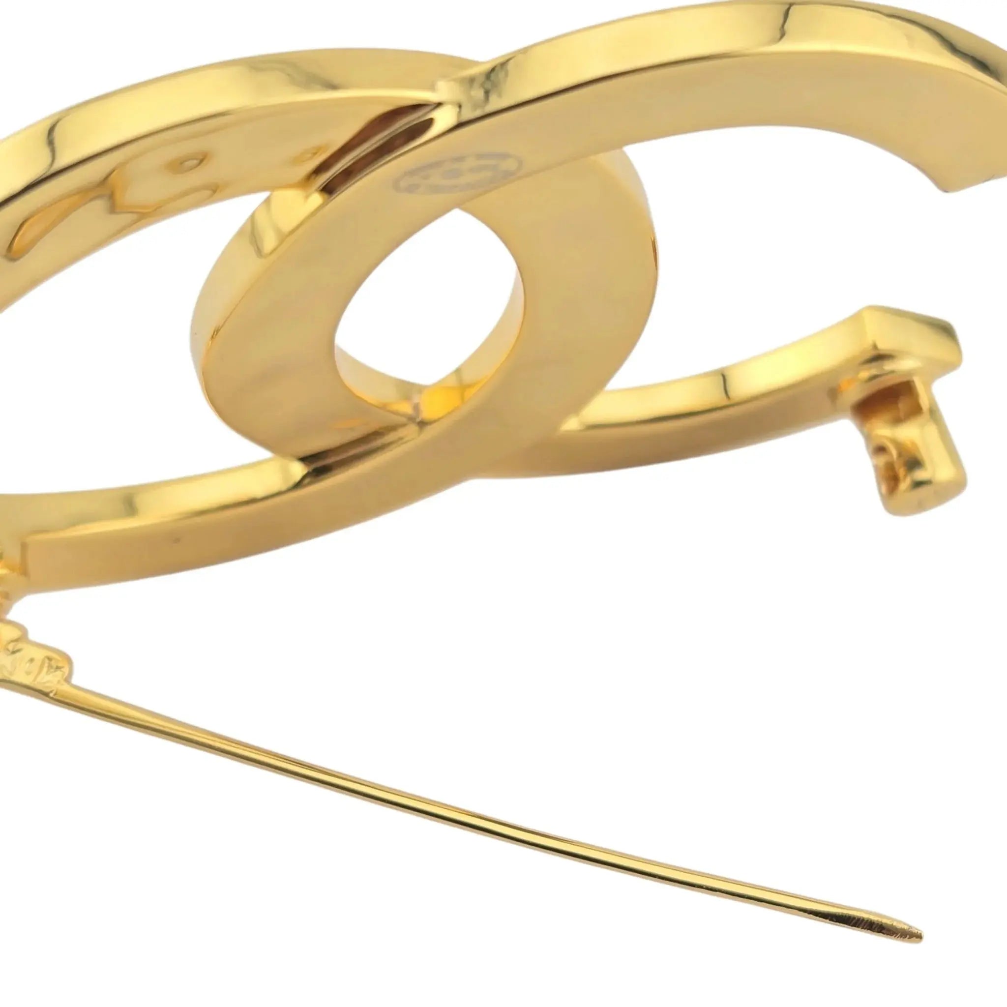 Chanel CC Metal Paris Button Large Brooch Gold 2020 CHANEL