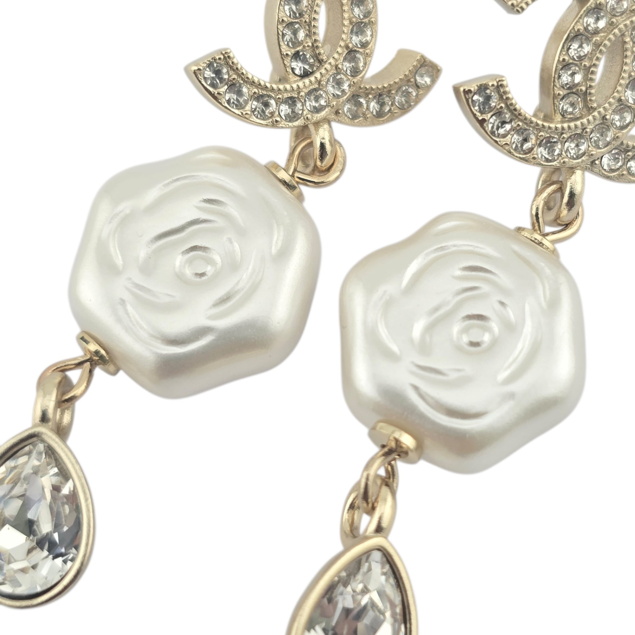 Chanel CC Drop White Resin Earrings 2025 CHANEL
