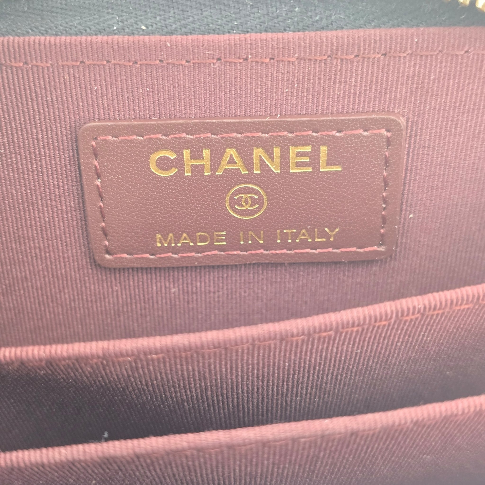 Chanel CC Caviar Classic Zip Coin Purse Card Holder Gold CHANEL