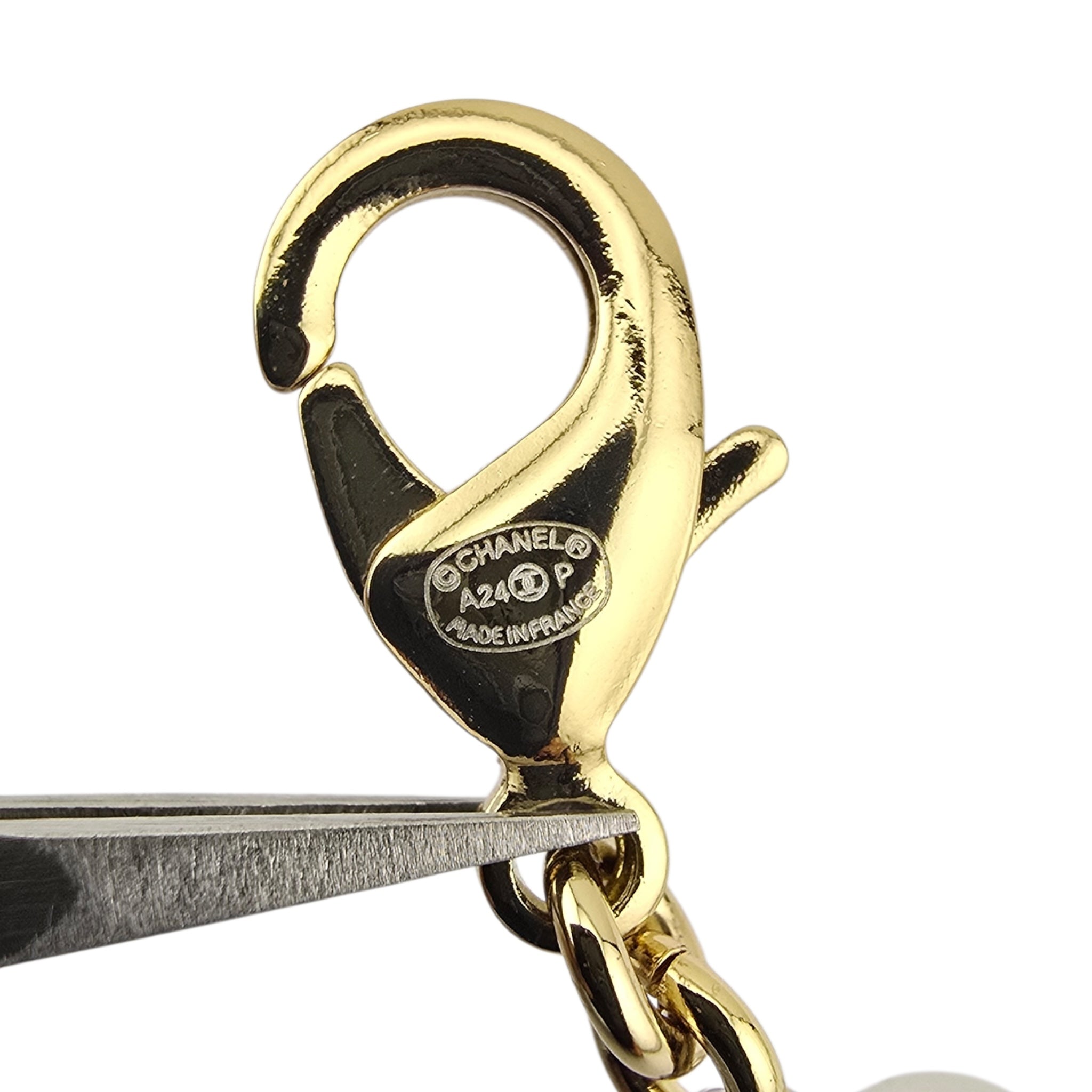 Chanel CC Faux Pearl Gold Heart Necklace 2024