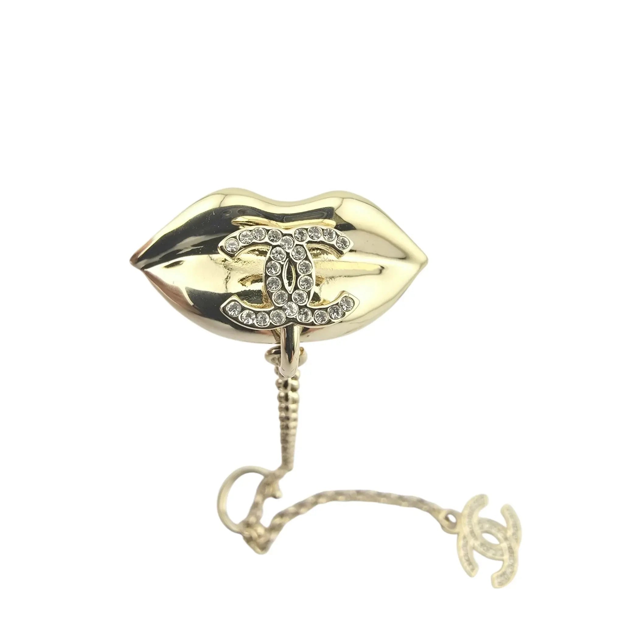 Chanel CC Crystal Lips Earrings Clip 2024 CHANEL