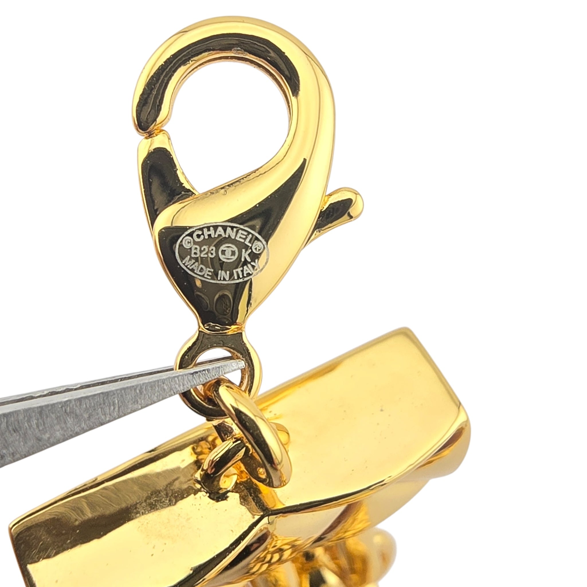 Chanel Metal CC Chain Flap Bag Bracelet Gold B23