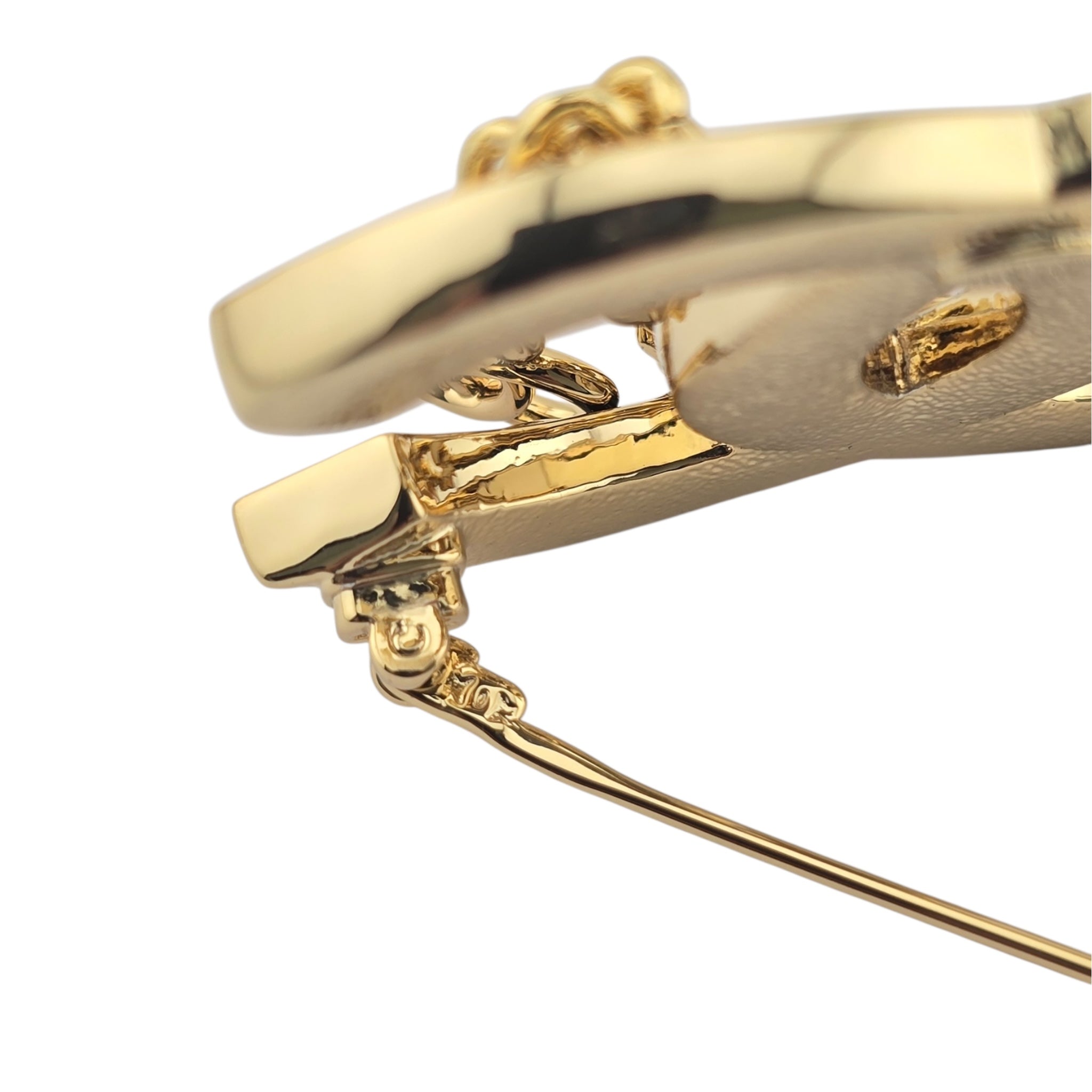 Chanel CC Metal Resin Star Logo Brooch Gold Black 2024 CHANEL