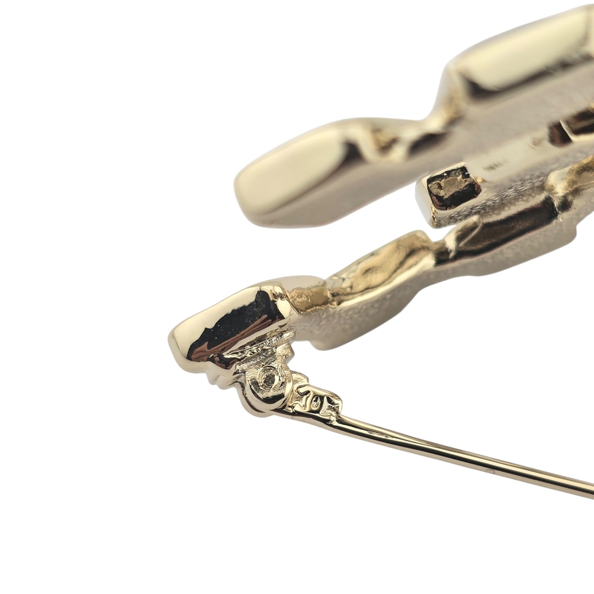 Chanel CC Logo Gold Brooch 2024