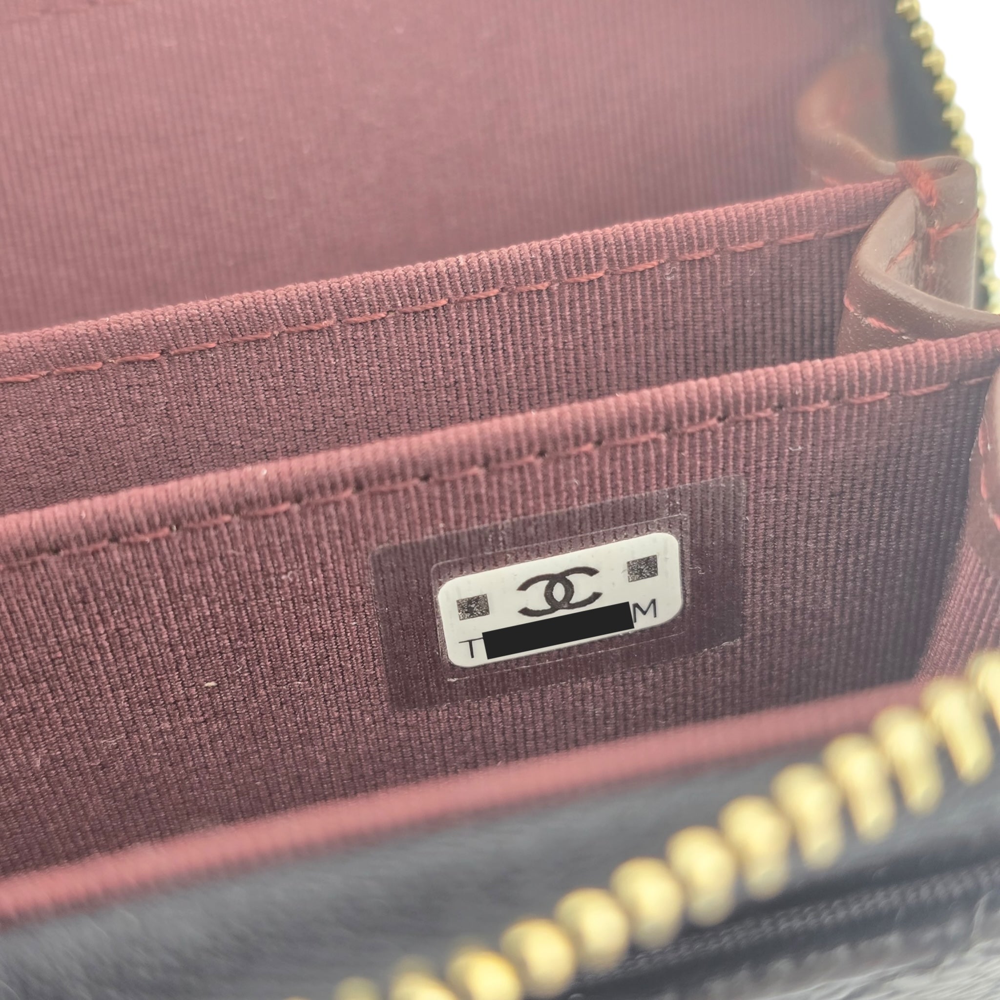 Chanel CC Caviar Classic Zip Coin Purse Card Holder Gold CHANEL