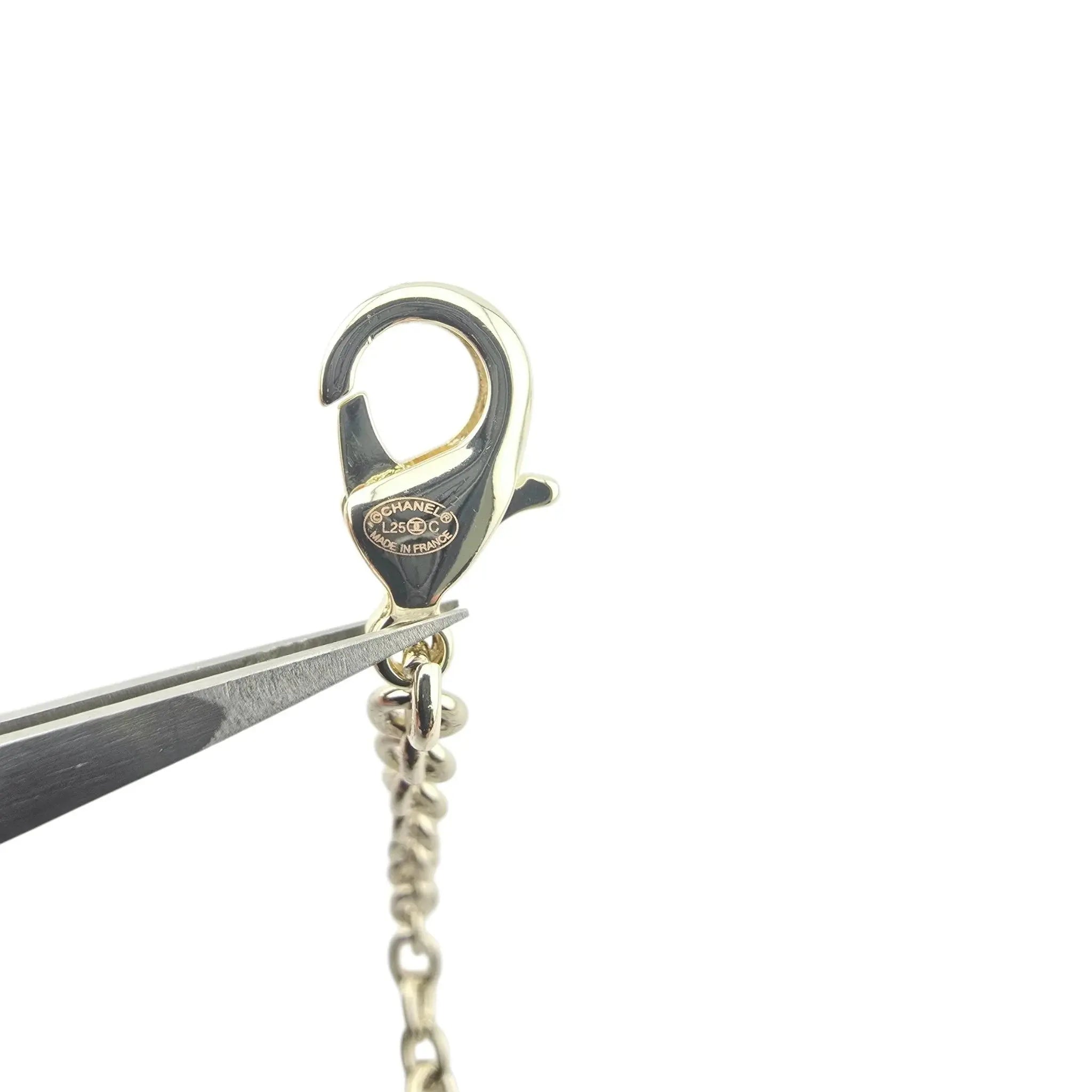 Chanel CC Gold Heart Pendant Necklace 2025 CHANEL