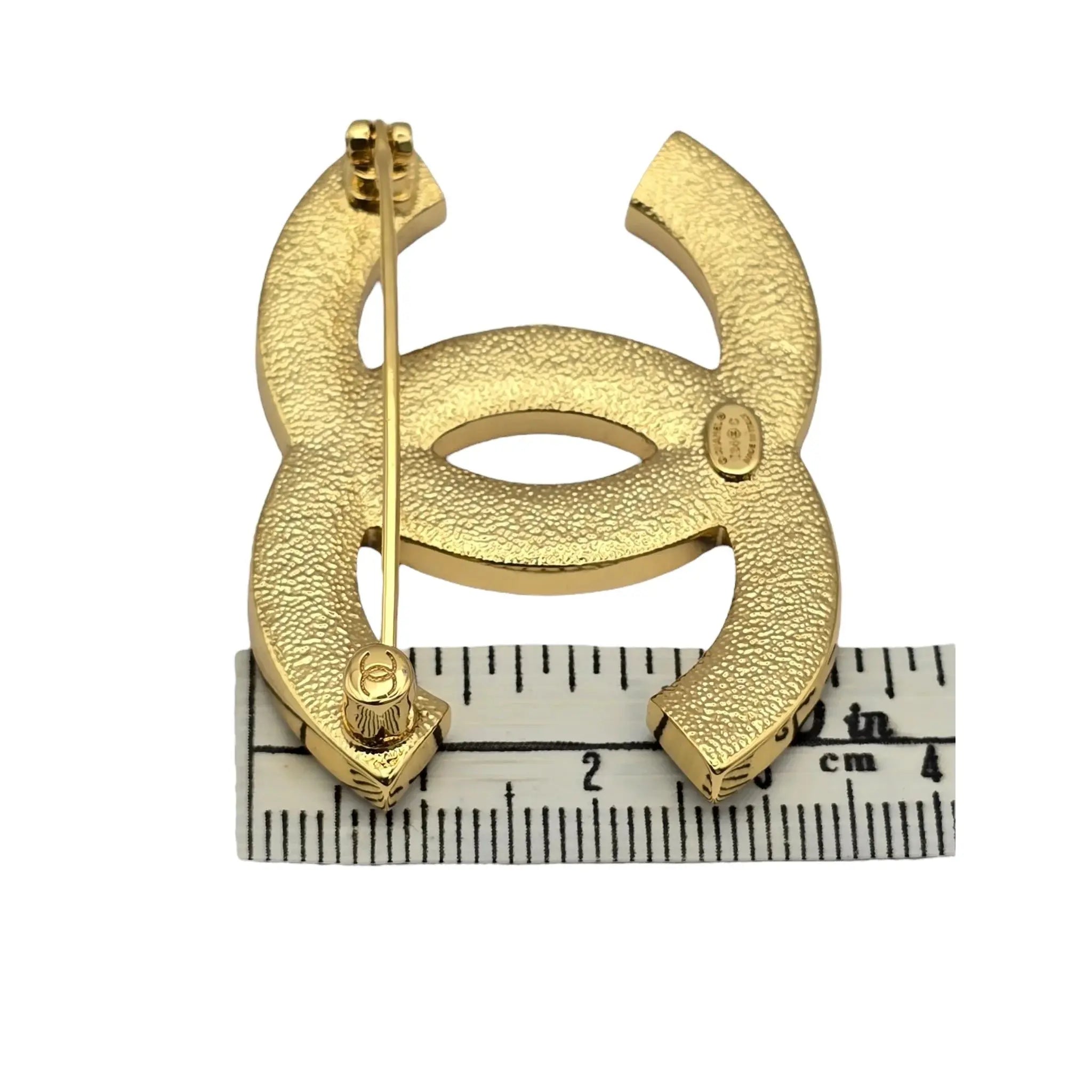 Chanel Metal Resin CC Star Logo Brooch Gold Black 2024 CHANEL