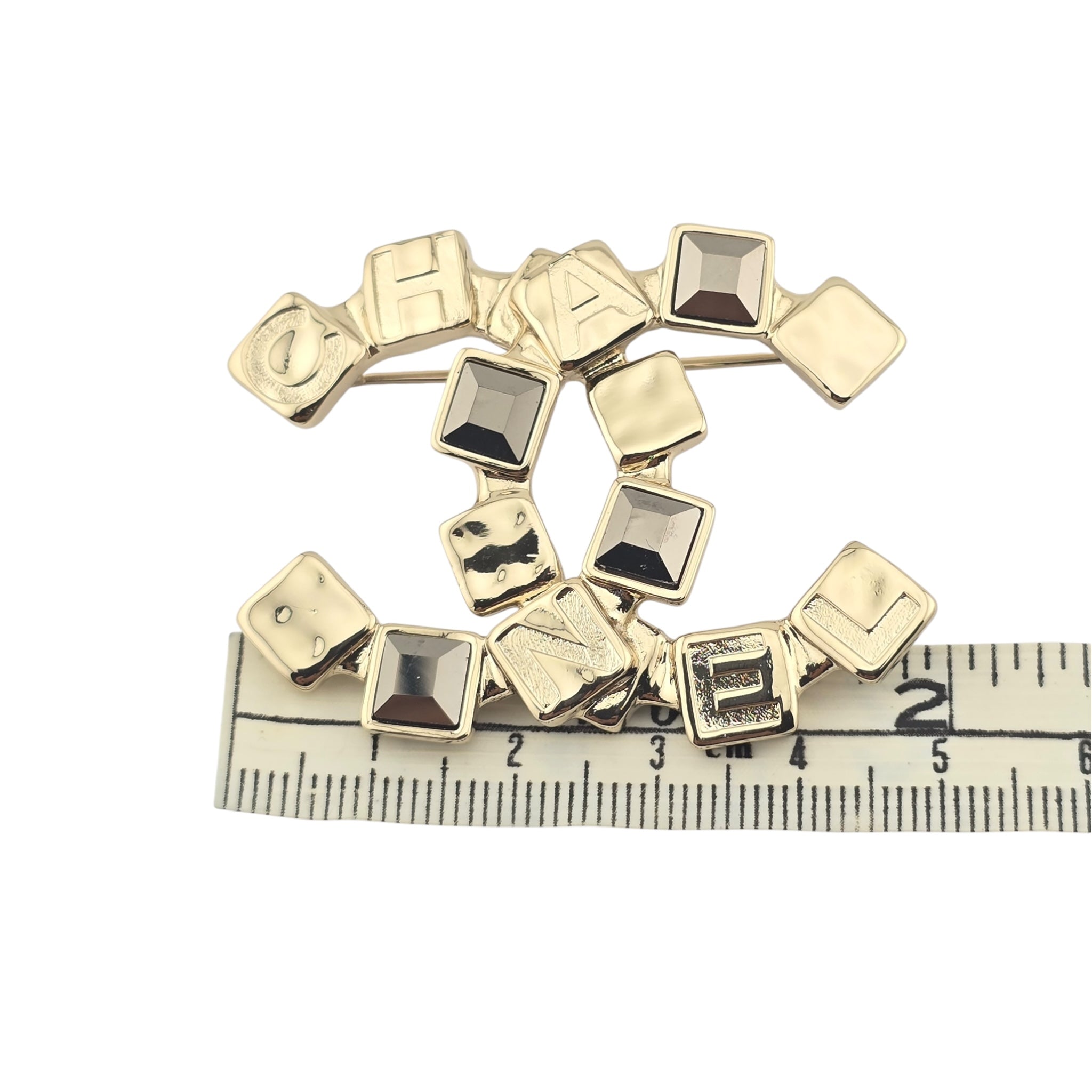 Chanel CC Logo Gold Brooch 2024