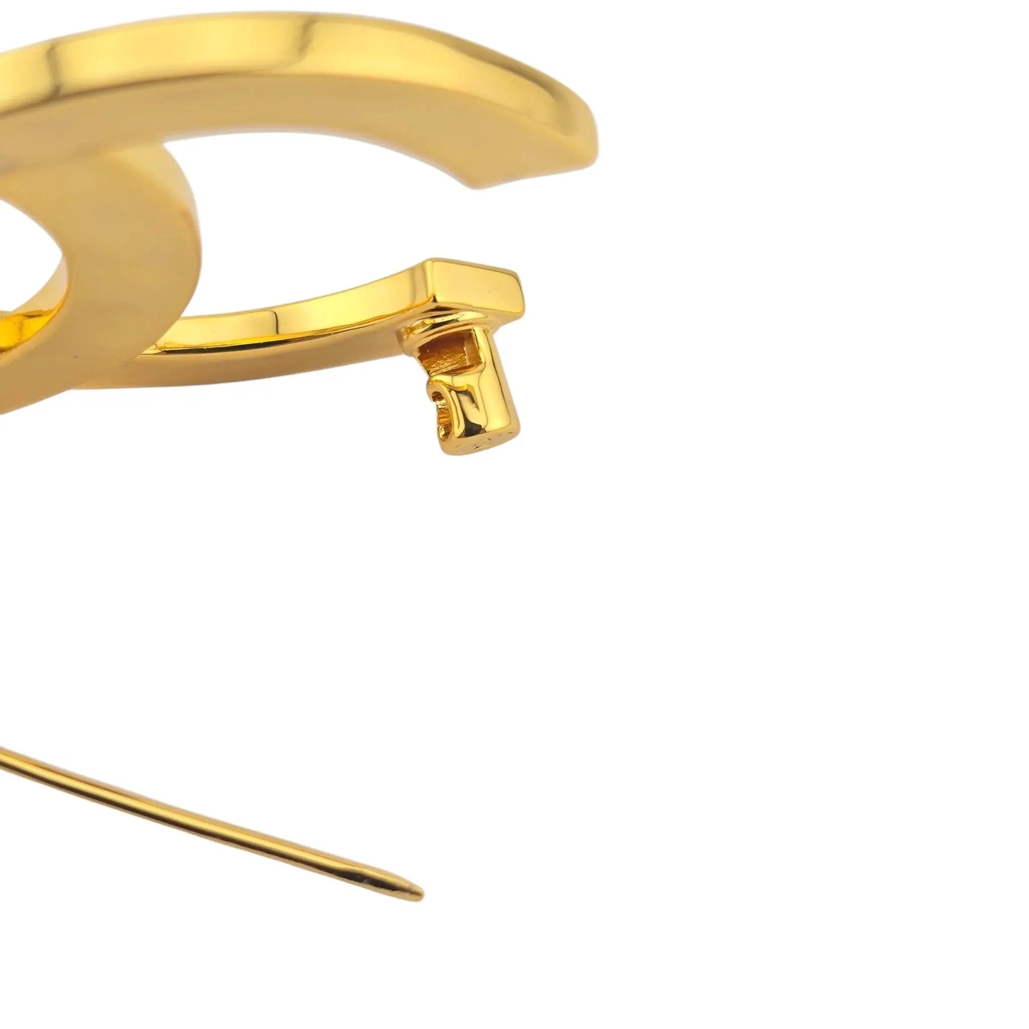 Chanel CC Metal Paris Button Large Brooch Gold 2020 CHANEL