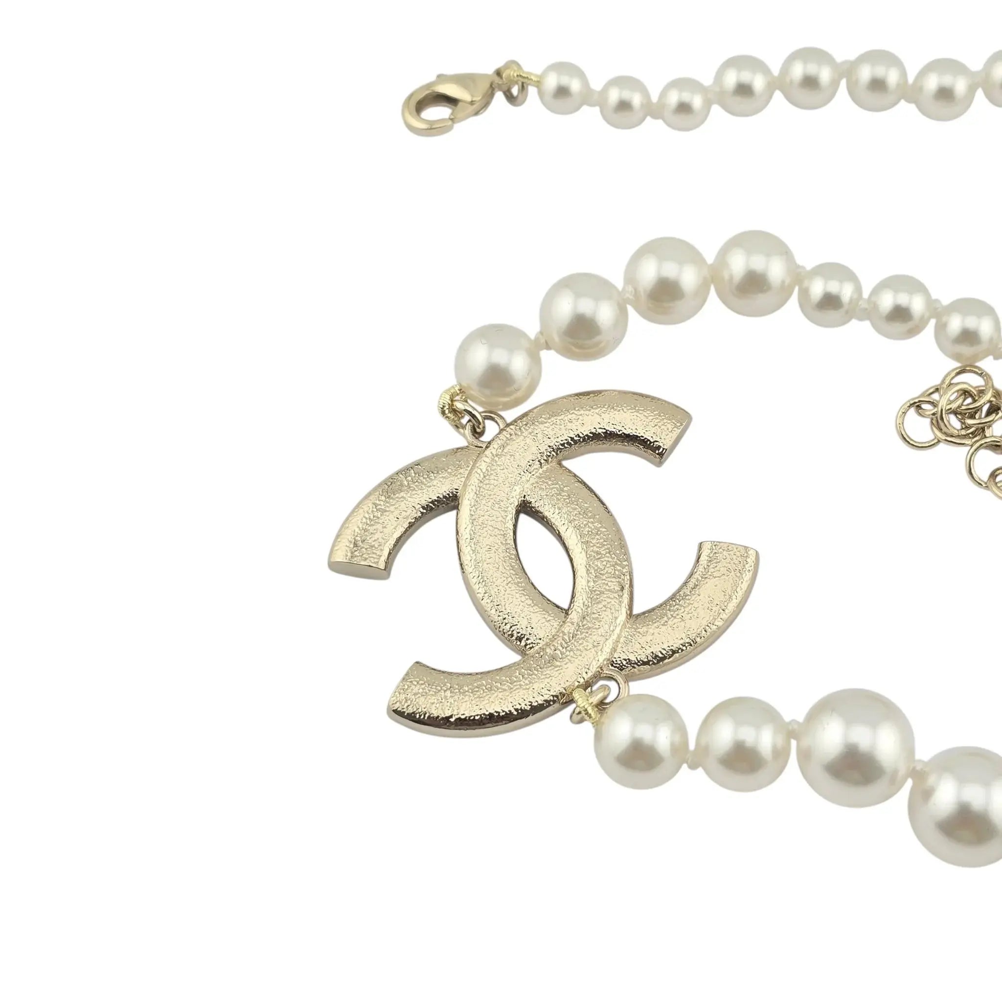 Chanel CC Faux Pearl Gold Necklace 2025 CHANEL