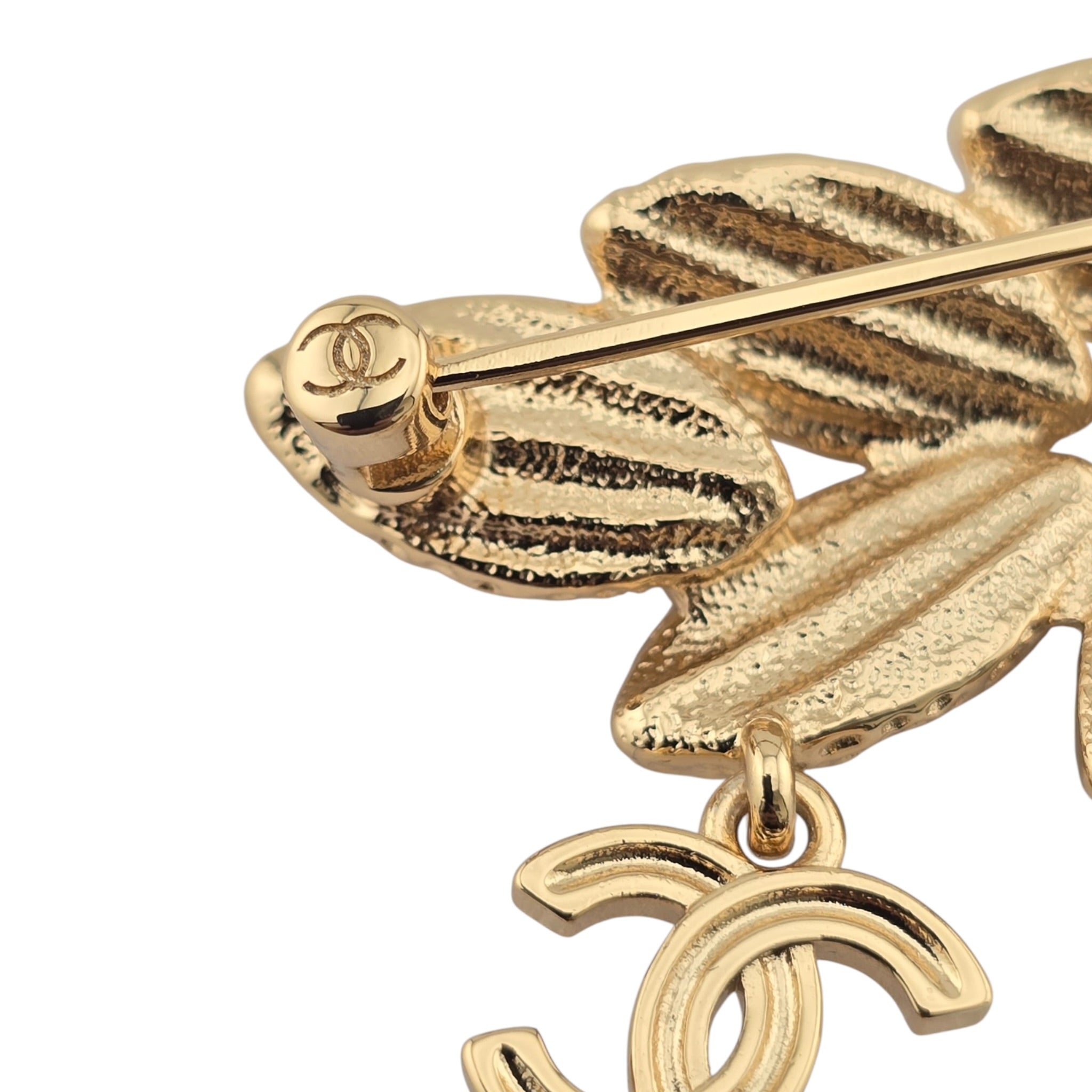 Chanel CC Gold Crystal Leaf Brooch 2025 CHANEL
