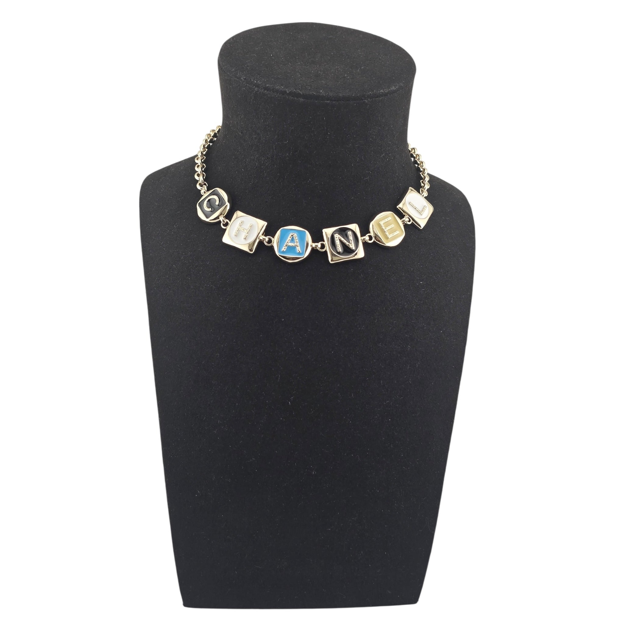 Chanel Cruise 26 Gold Resin Necklace 2026 CHANEL