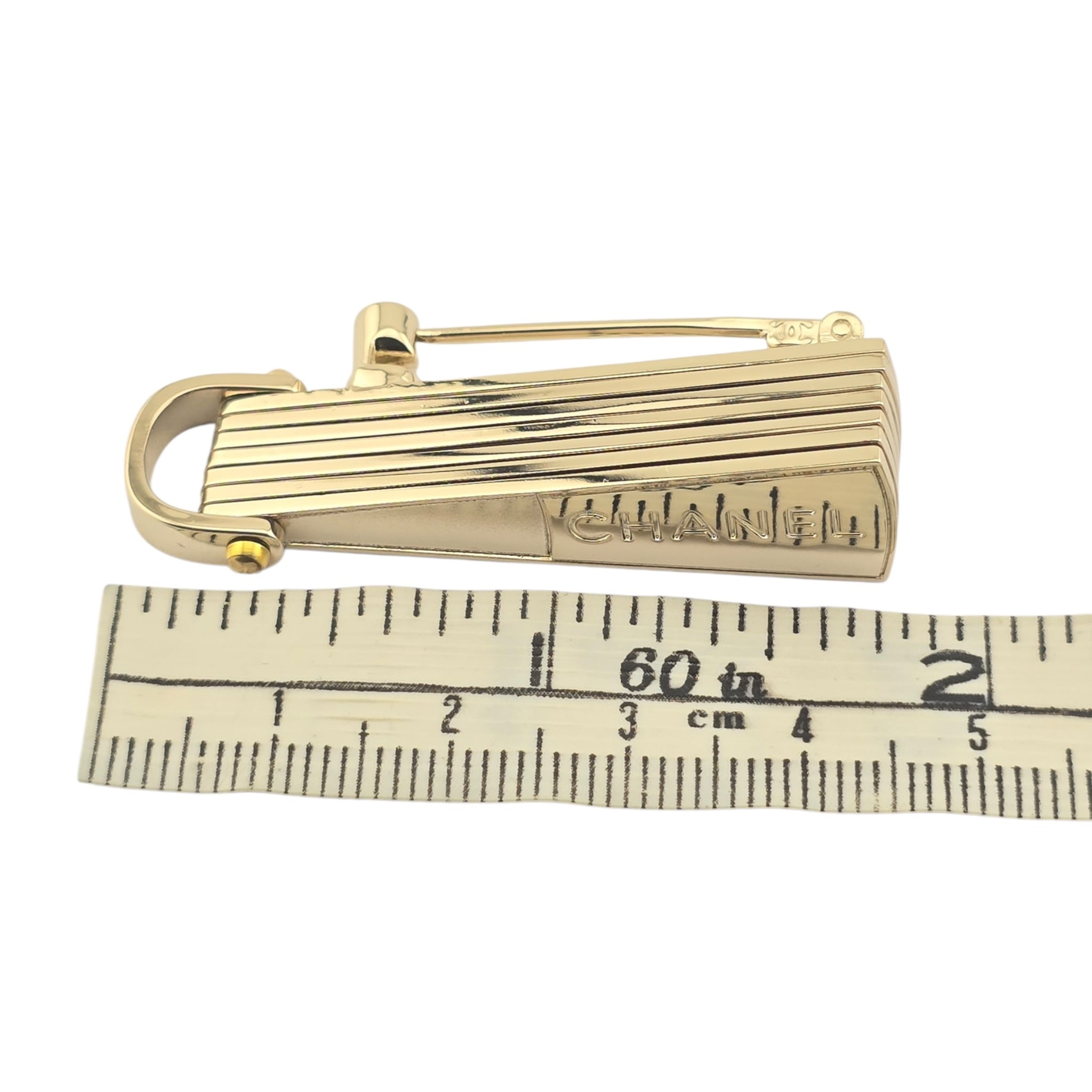 Chanel CC Gold Folding Fan Brooch 2025 CHANEL