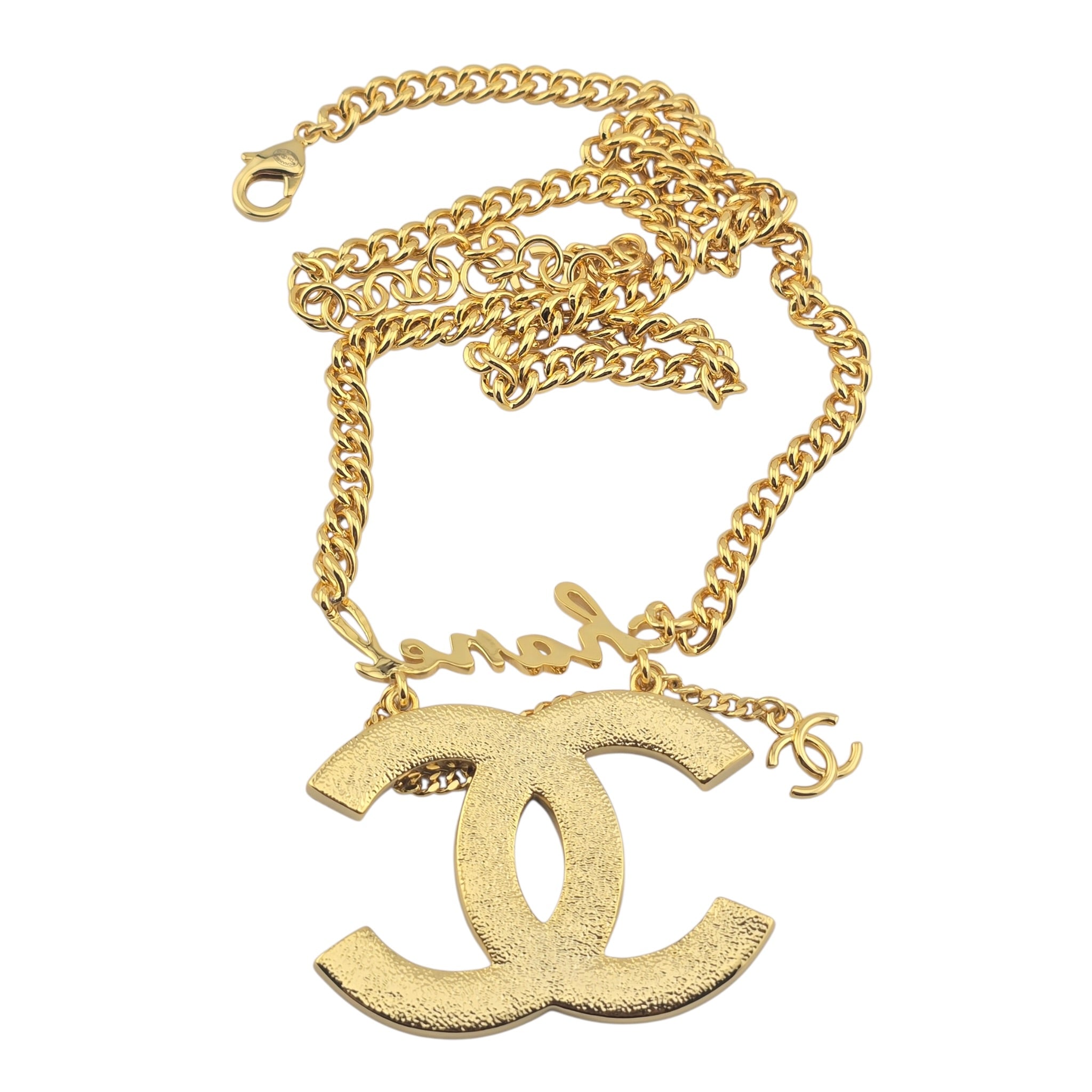 Chanel CC Metal Resin Star Logo Necklace Gold Black 2024 CHANEL