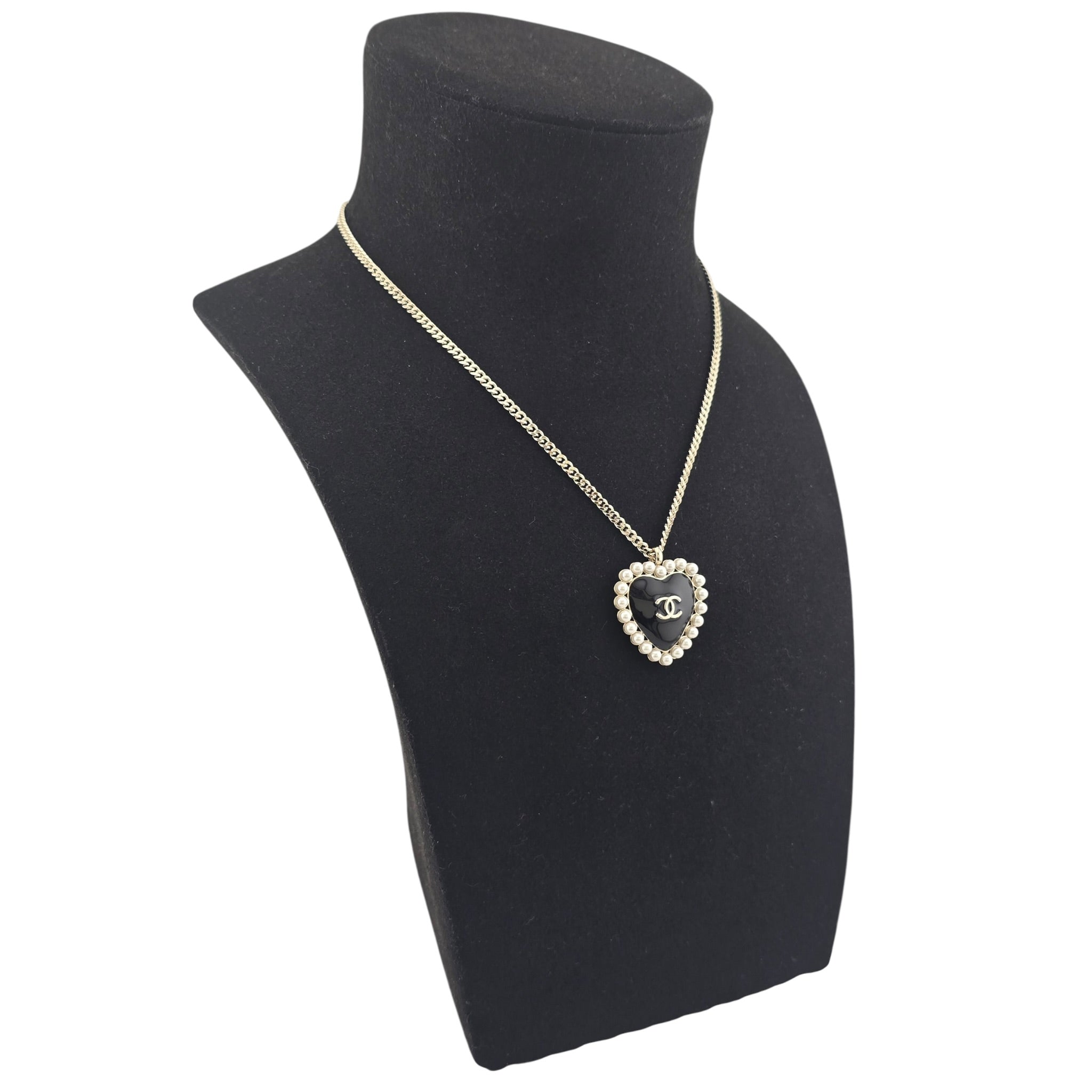 Chanel CC Black Gold Heart Faux Pearl Necklace 2025 CHANEL