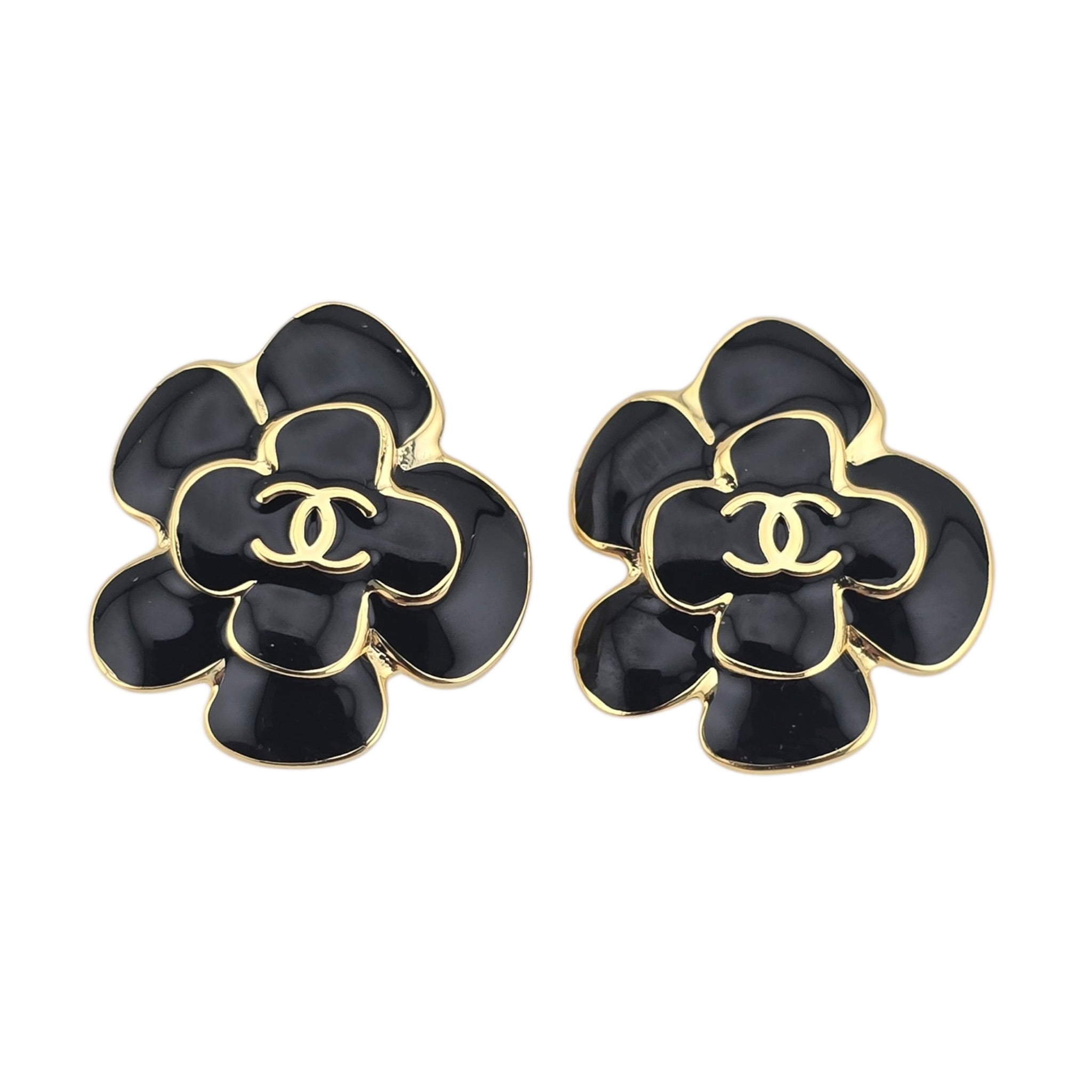 Chanel CC Black Gold Enamel Camellia Earrings 2026 CHANEL