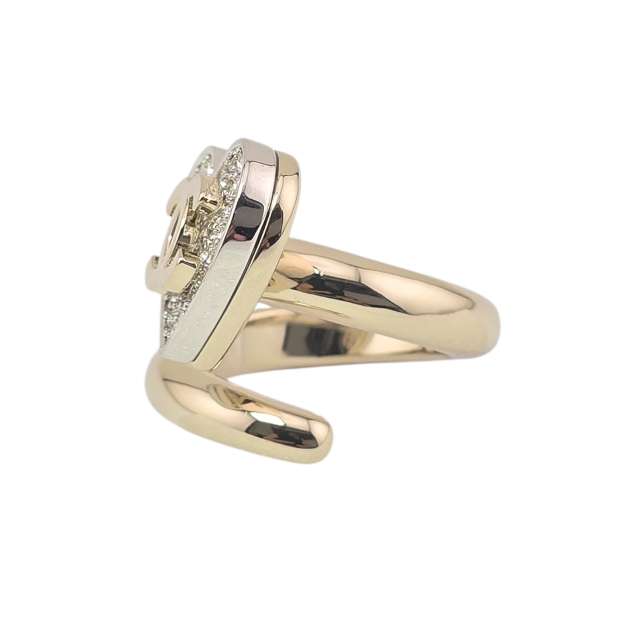 Chanel CC Gold Crystal Heart Ring 2026 CHANEL