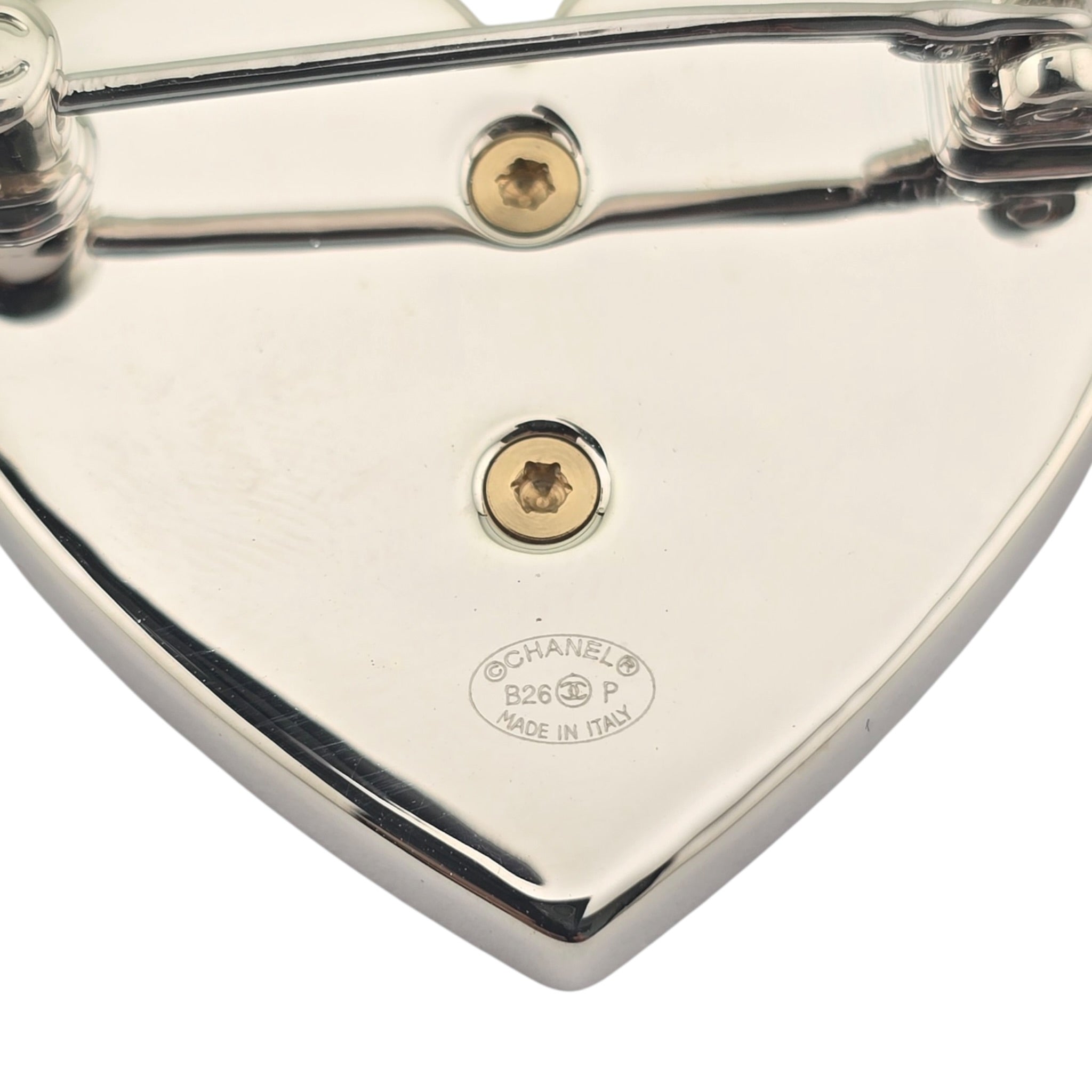 Chanel CC Gold Crystal Heart Brooch 2026 CHANEL