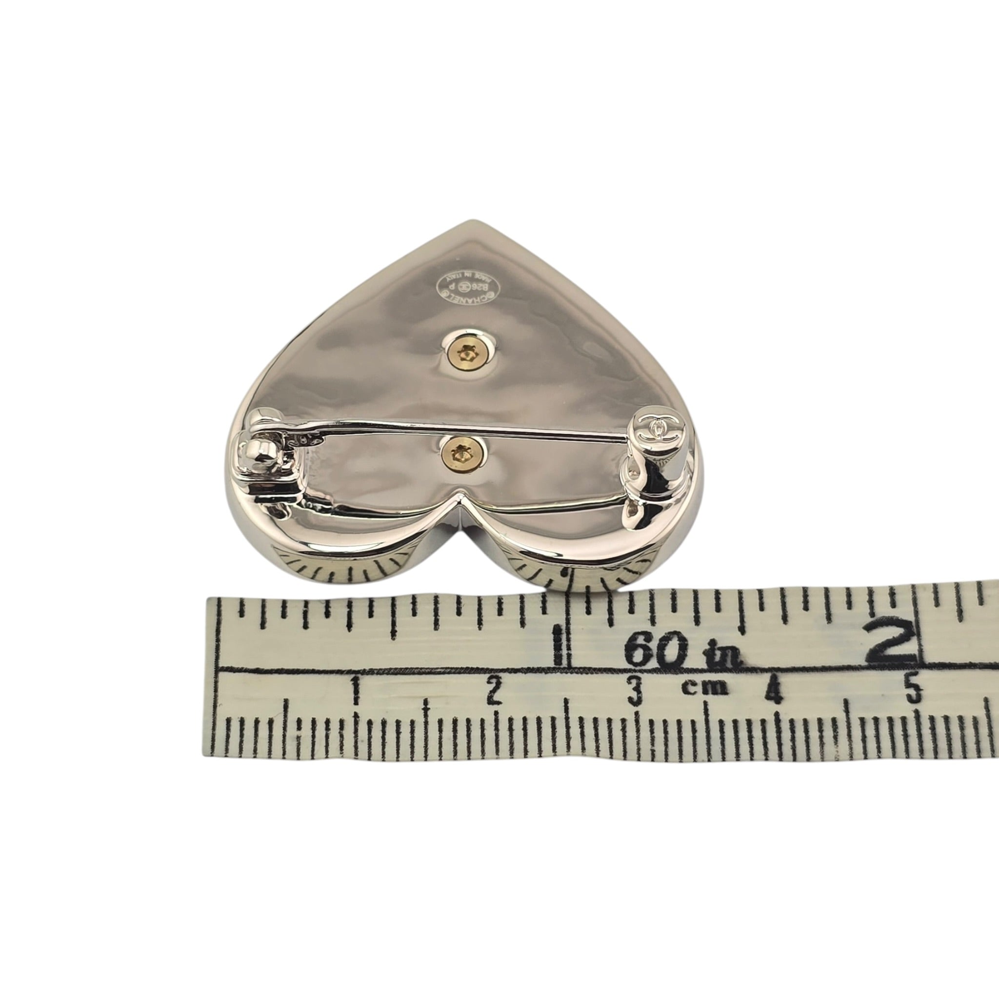 Chanel CC Gold Crystal Heart Brooch 2026 CHANEL