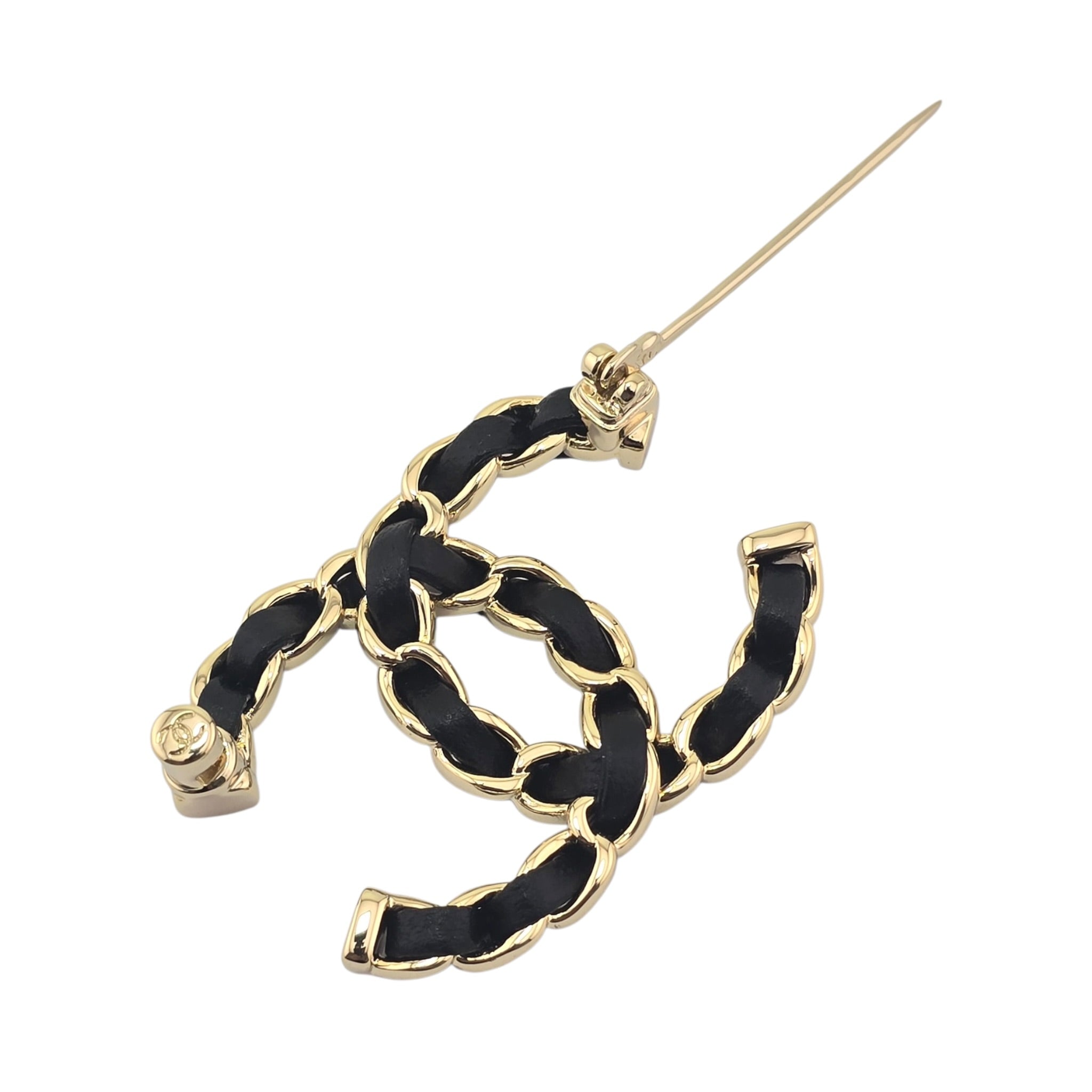 Chanel CC Black Lambskin Chain Gold Brooch 2026 CHANEL