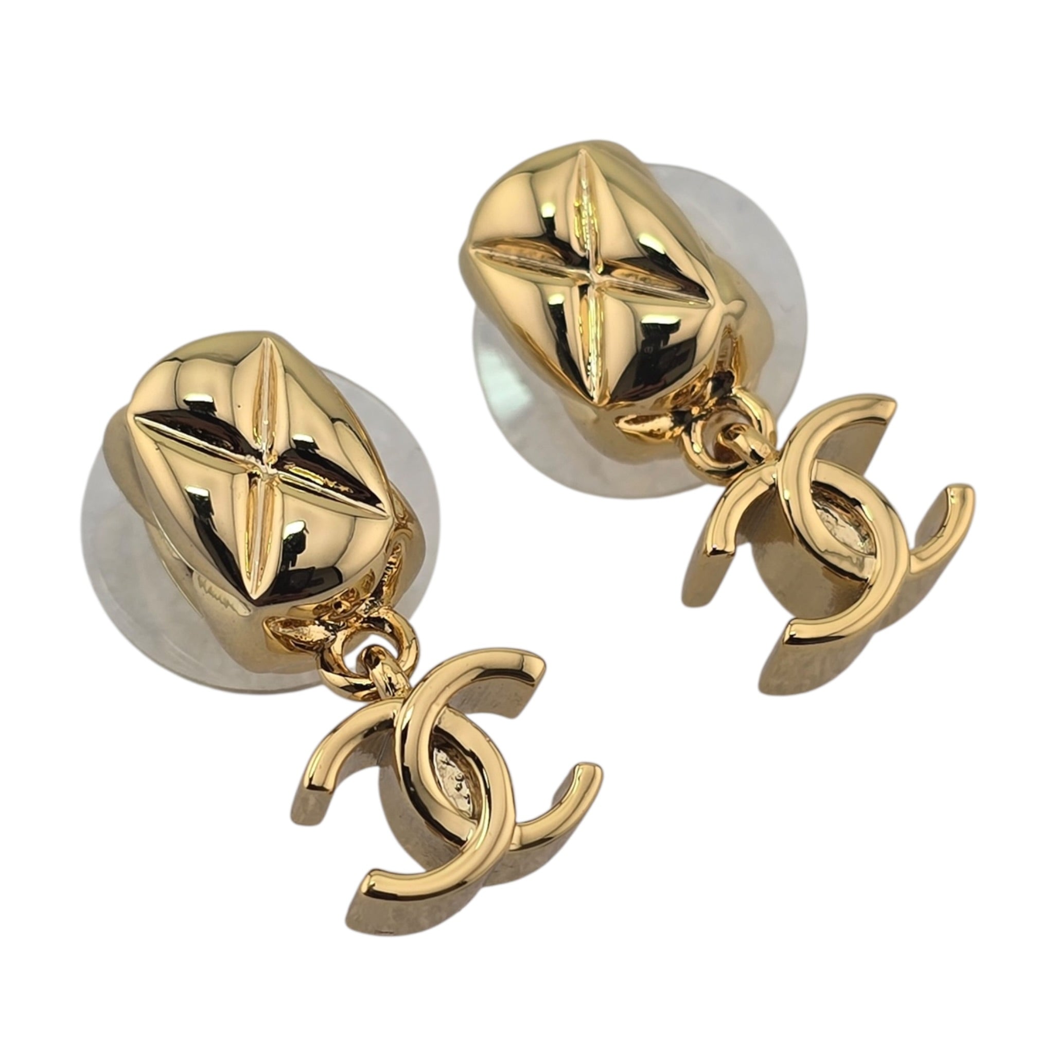 Chanel CC Gold Drop Earrings 2026 CHANEL