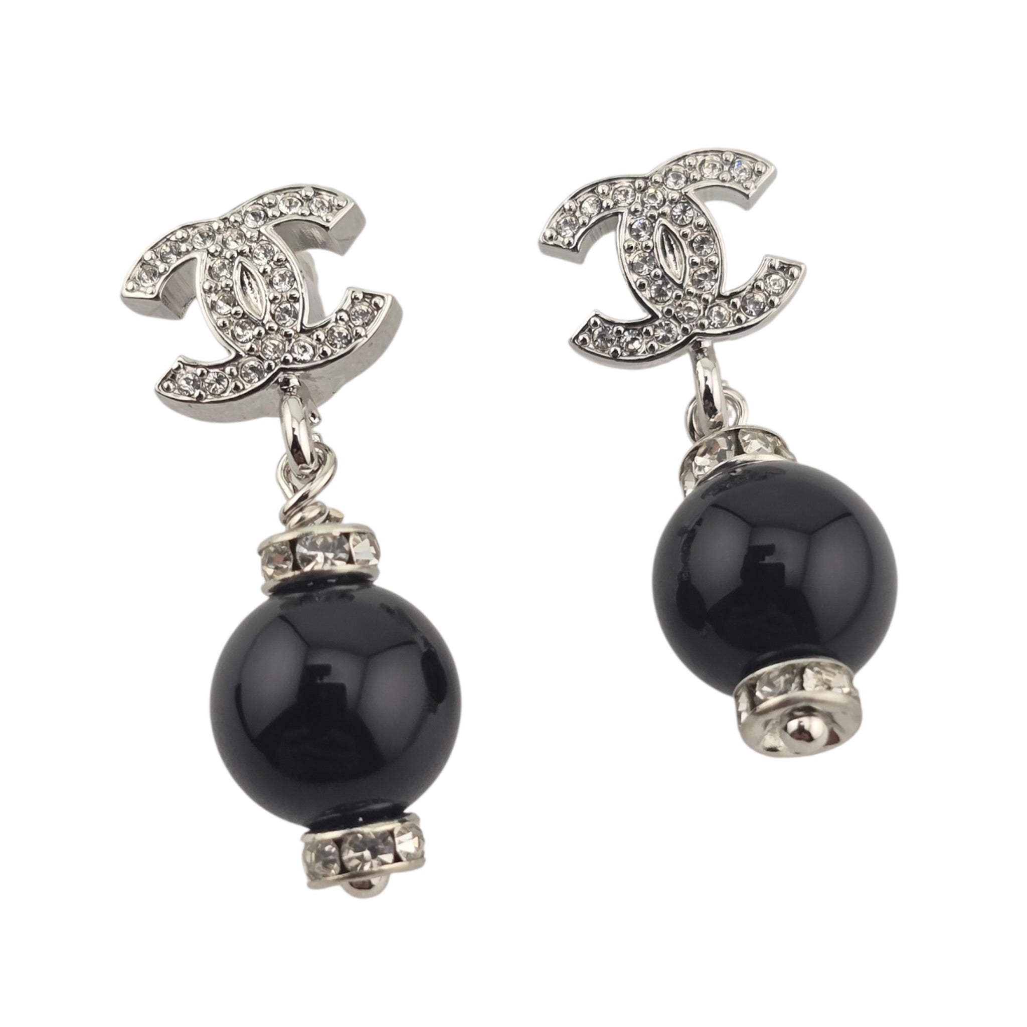 Chanel CC Pearl Drop Earrings Silver Black 2026 CHANEL