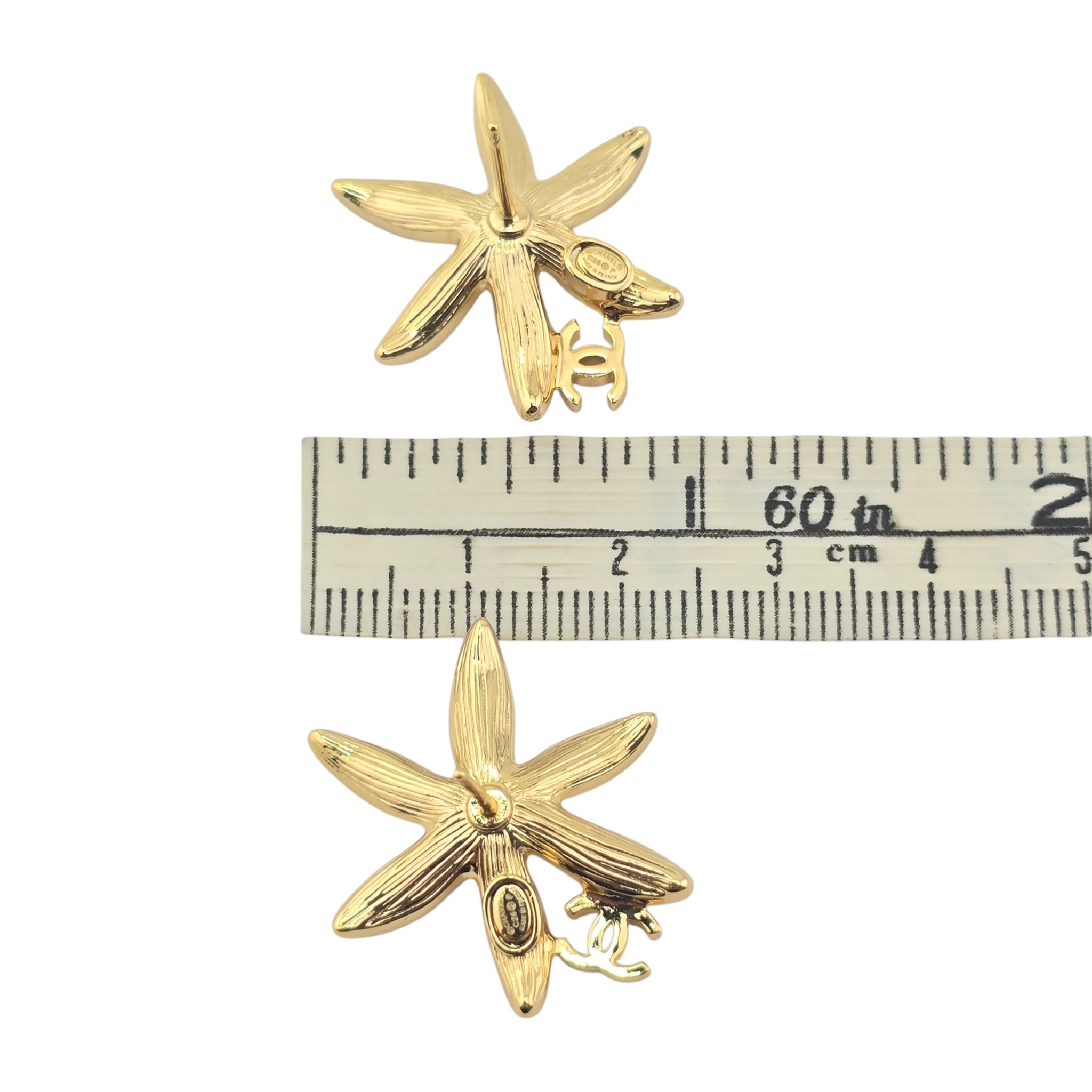 Chanel CC Yellow Stud Floral Earrings 2026 CHANEL