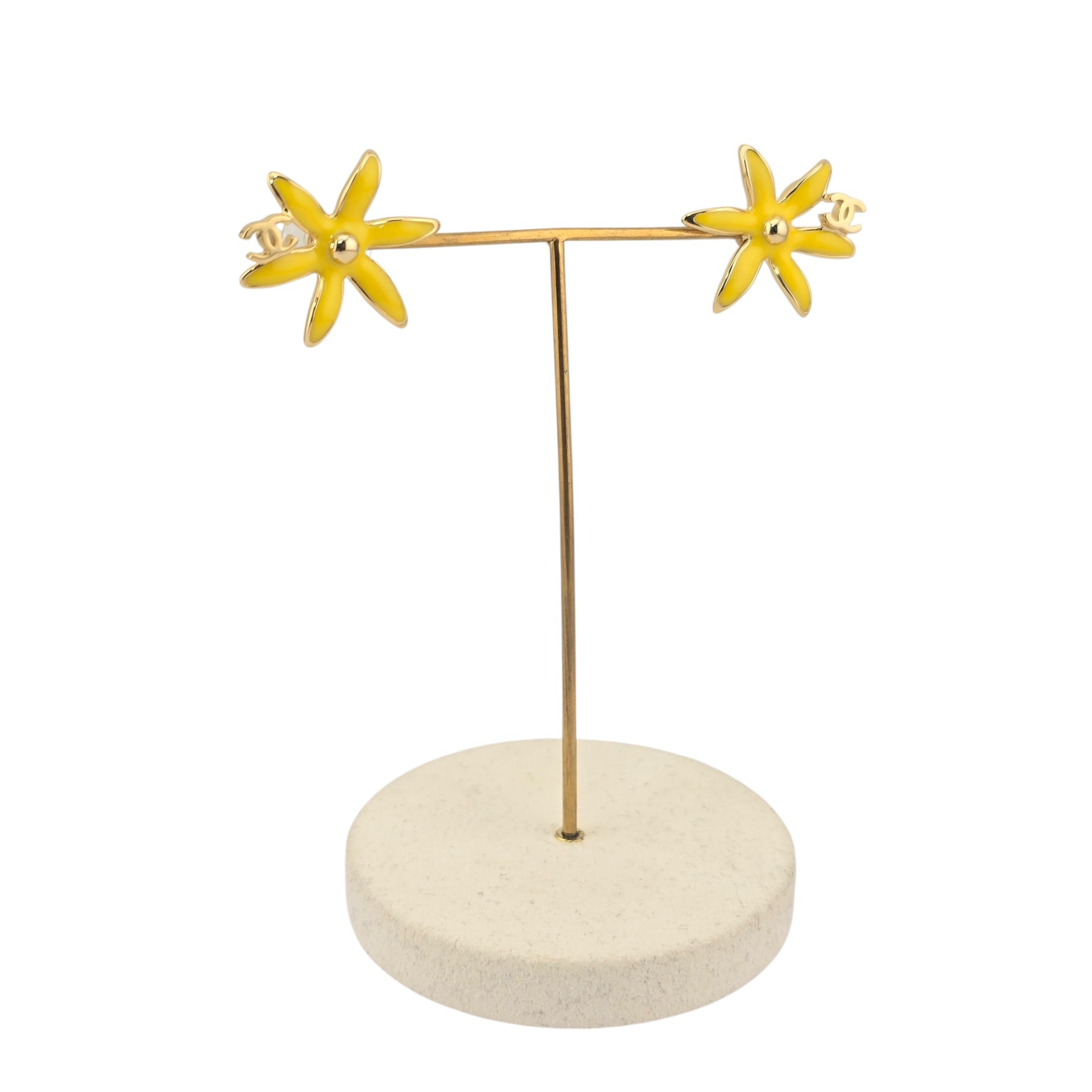 Chanel CC Yellow Stud Floral Earrings 2026 CHANEL