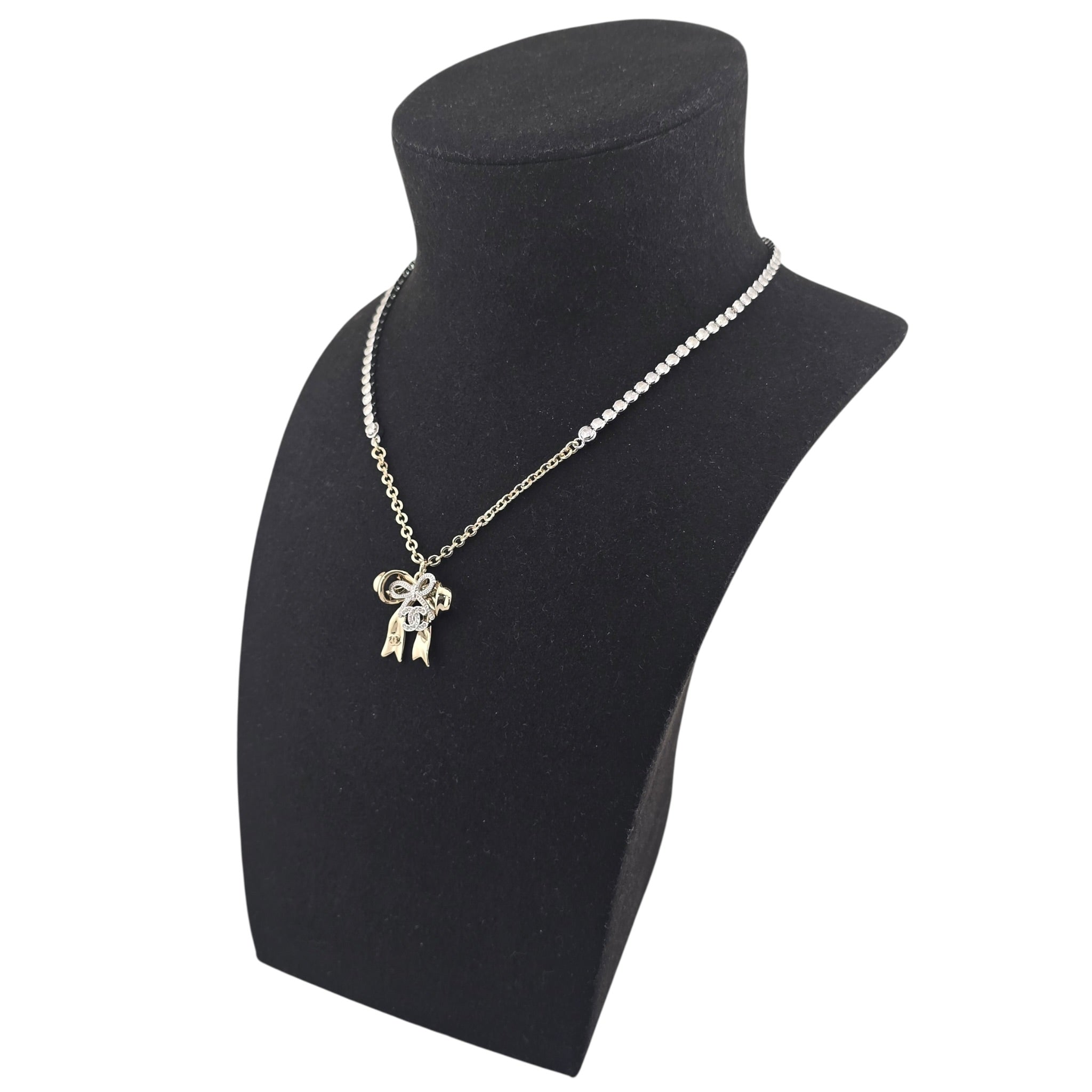 Chanel CC Gold Bow Necklace 2025 CHANEL
