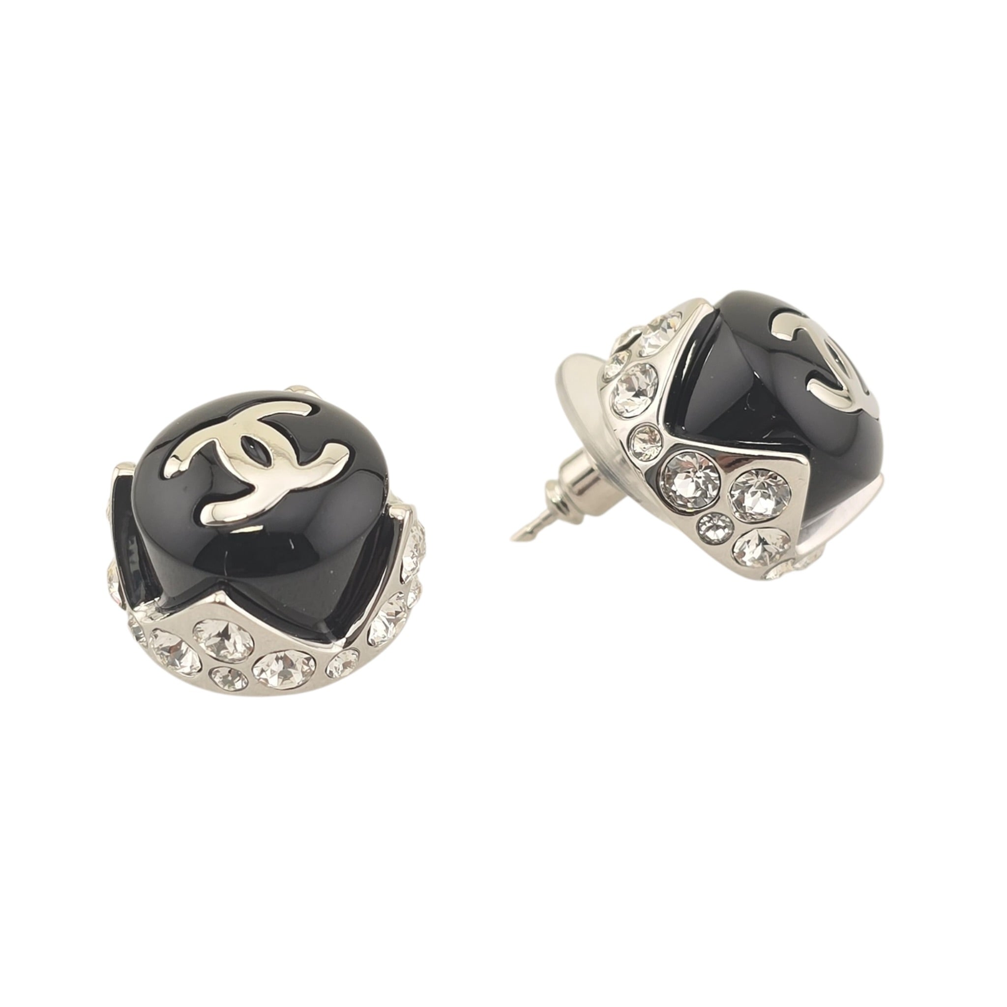 Chanel CC Black Silver Round Earrings 2026 CHANEL