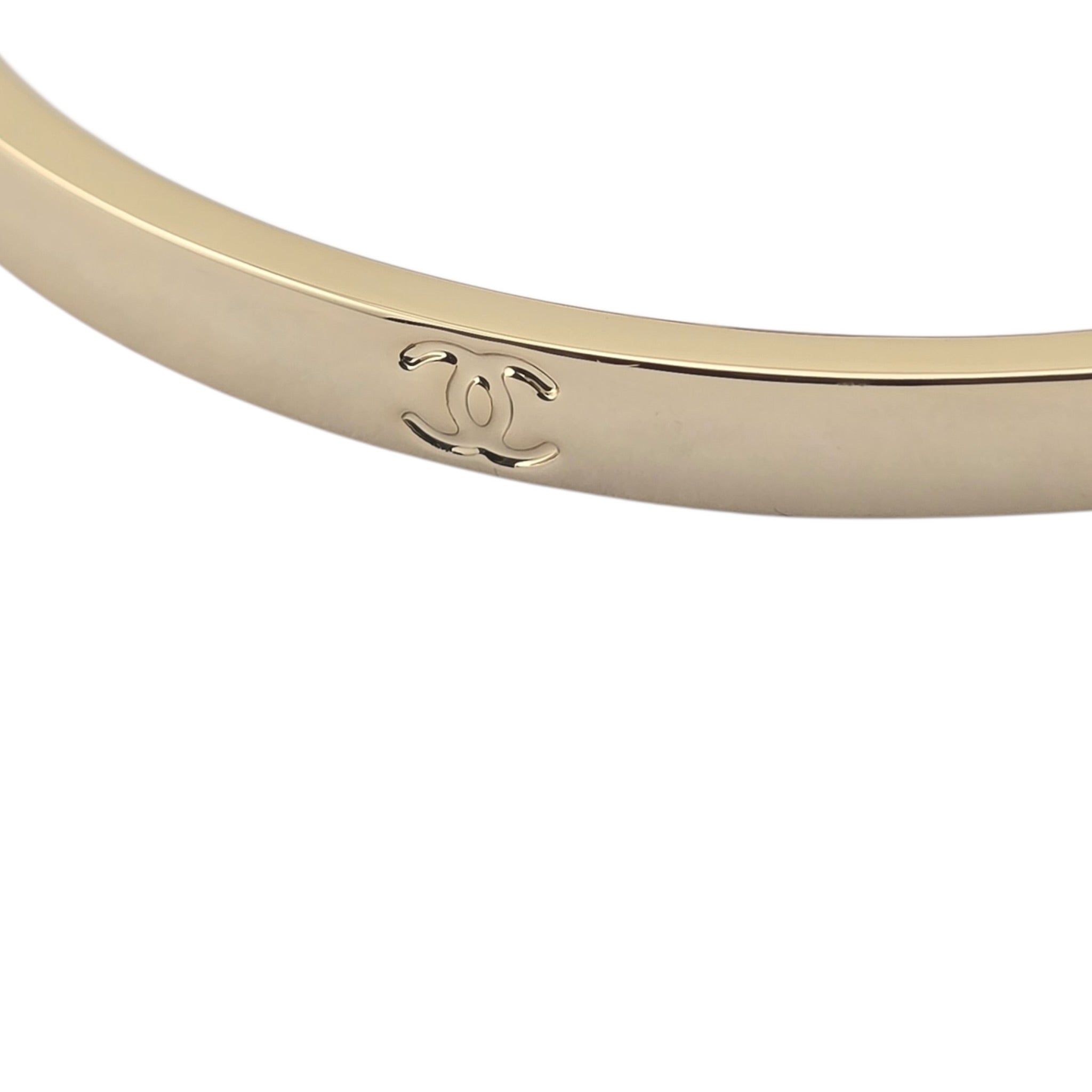 Chanel CC Cuff Bangle Gold Set M 2026