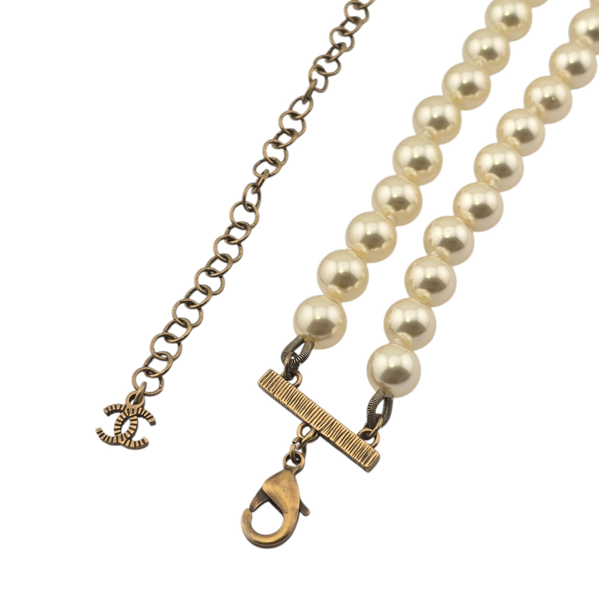 CHANEL CC FAUX PEARL NECKLACE 2025 CHANEL