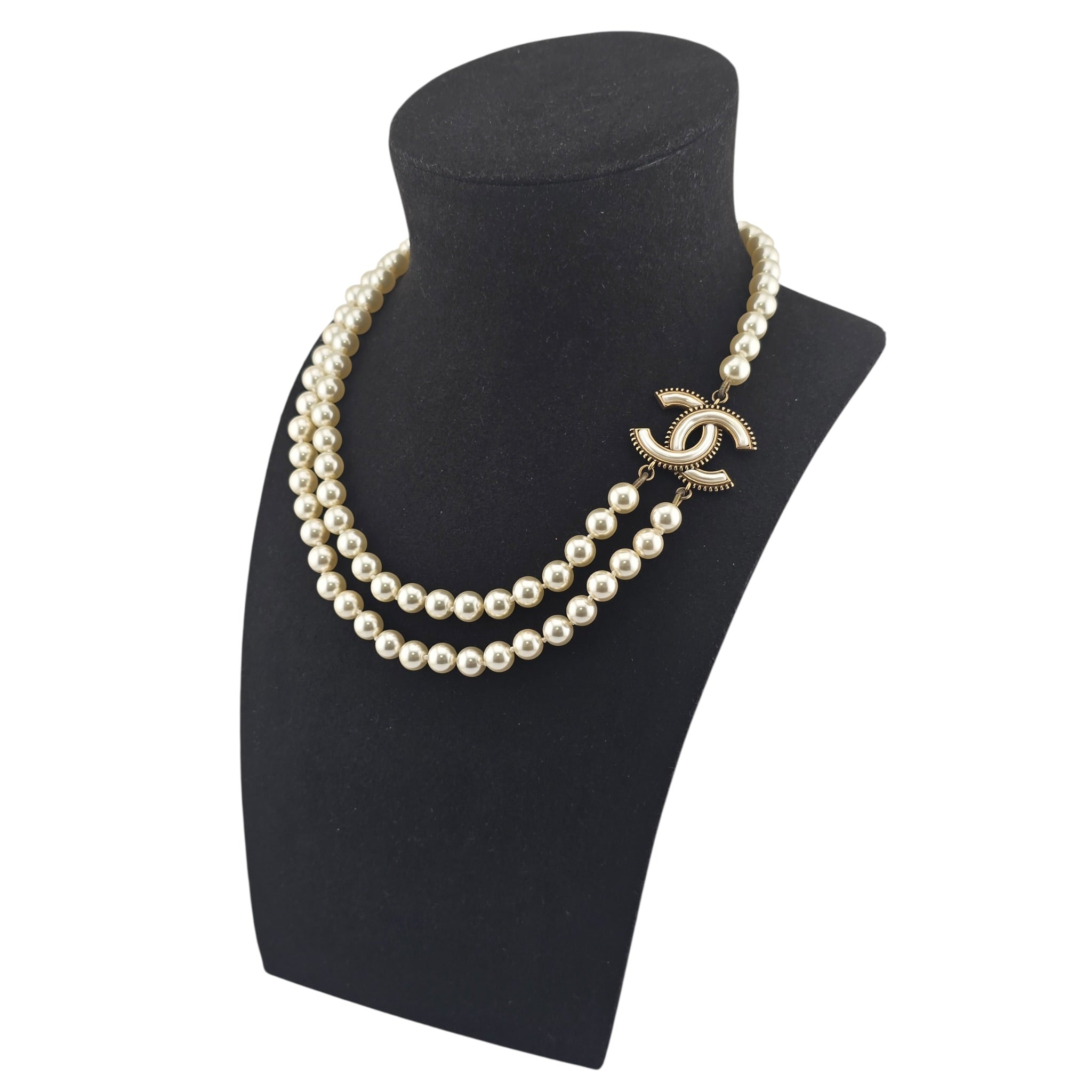 CHANEL CC FAUX PEARL NECKLACE 2025 CHANEL