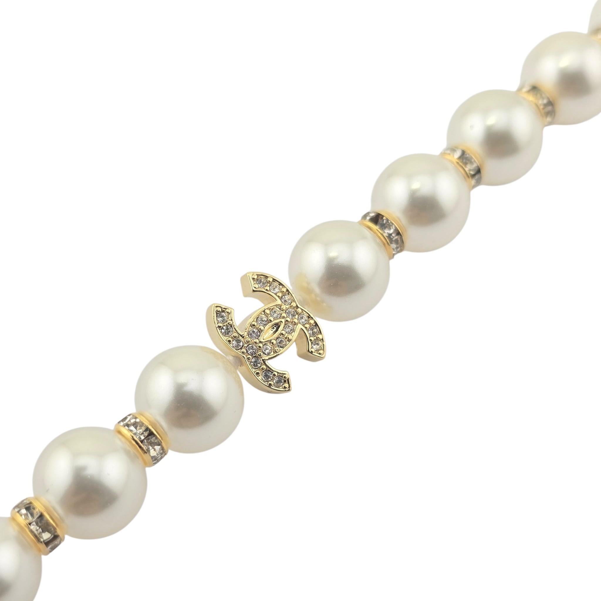 Chanel CC Faux Pearl Bracelet 2025 CHANEL