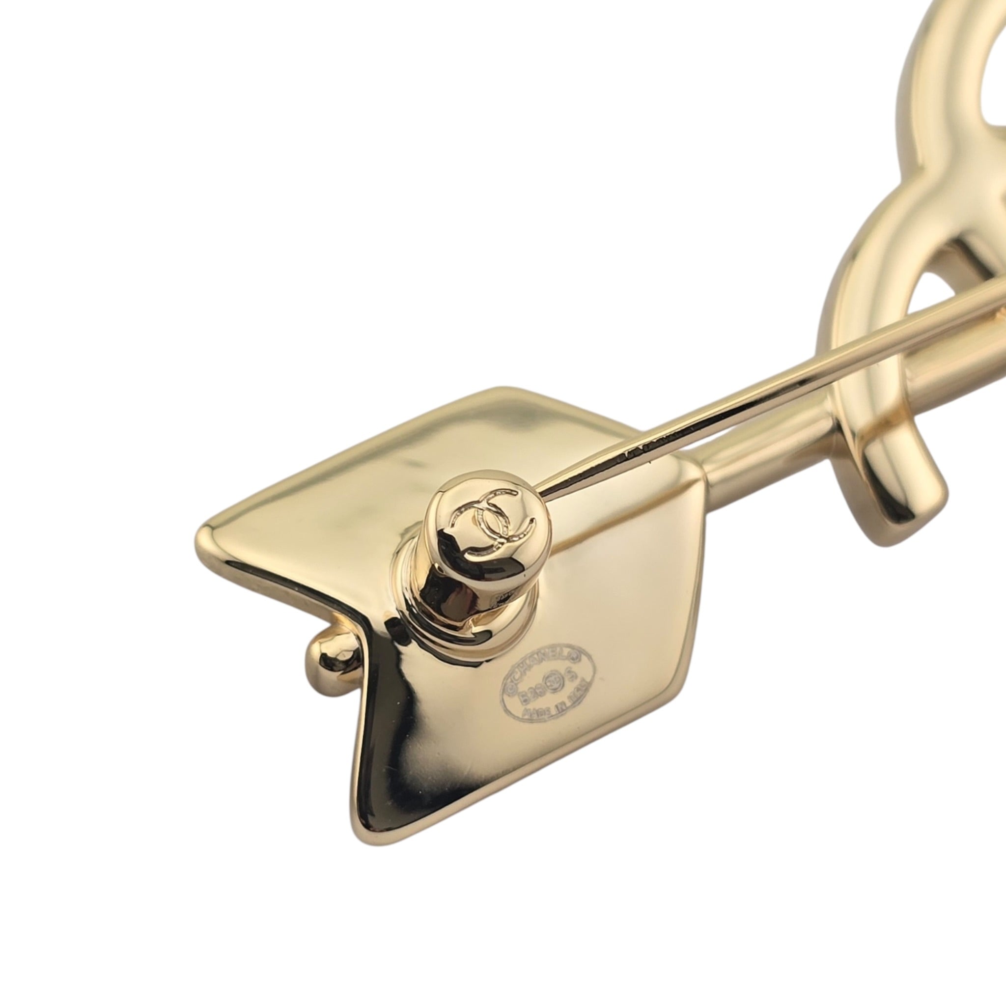 Chanel CC Arrow Gold Brooch 2026 SS26 CHANEL