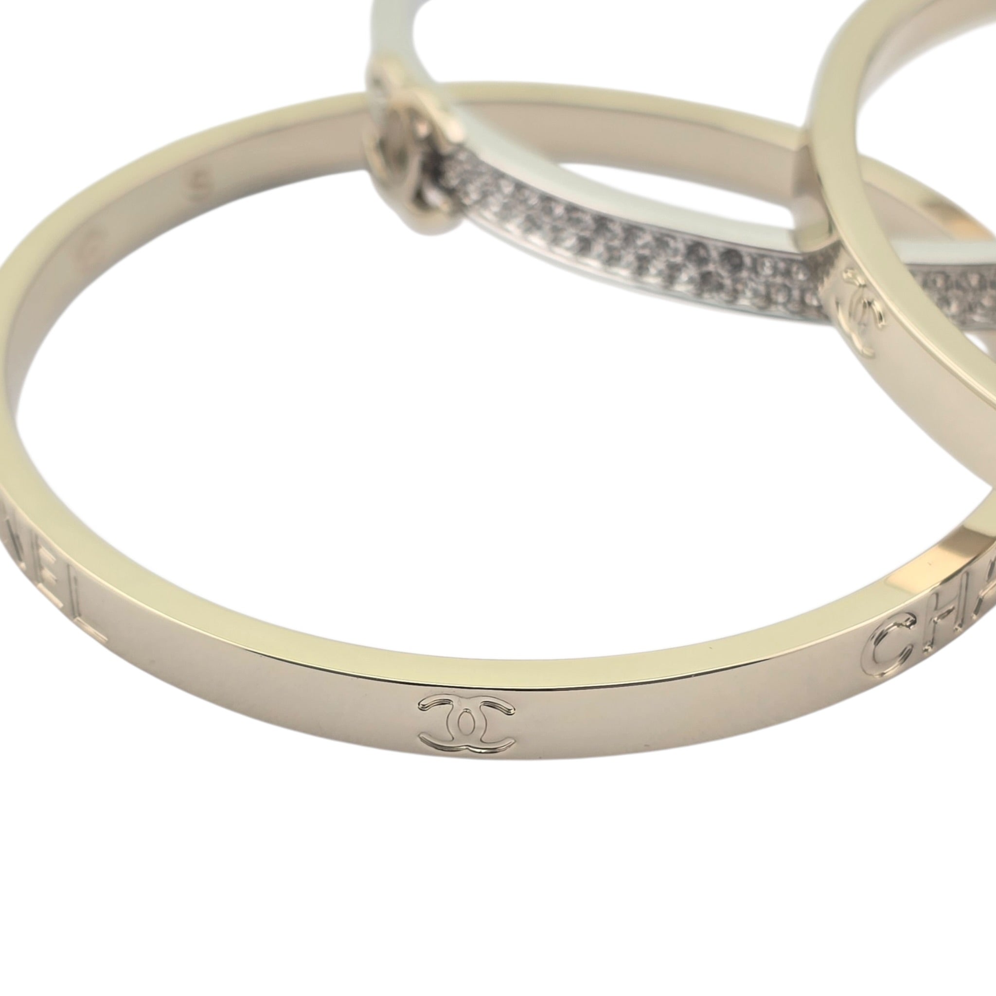 Chanel CC Cuff Bangle Gold Set S 2026 CHANEL