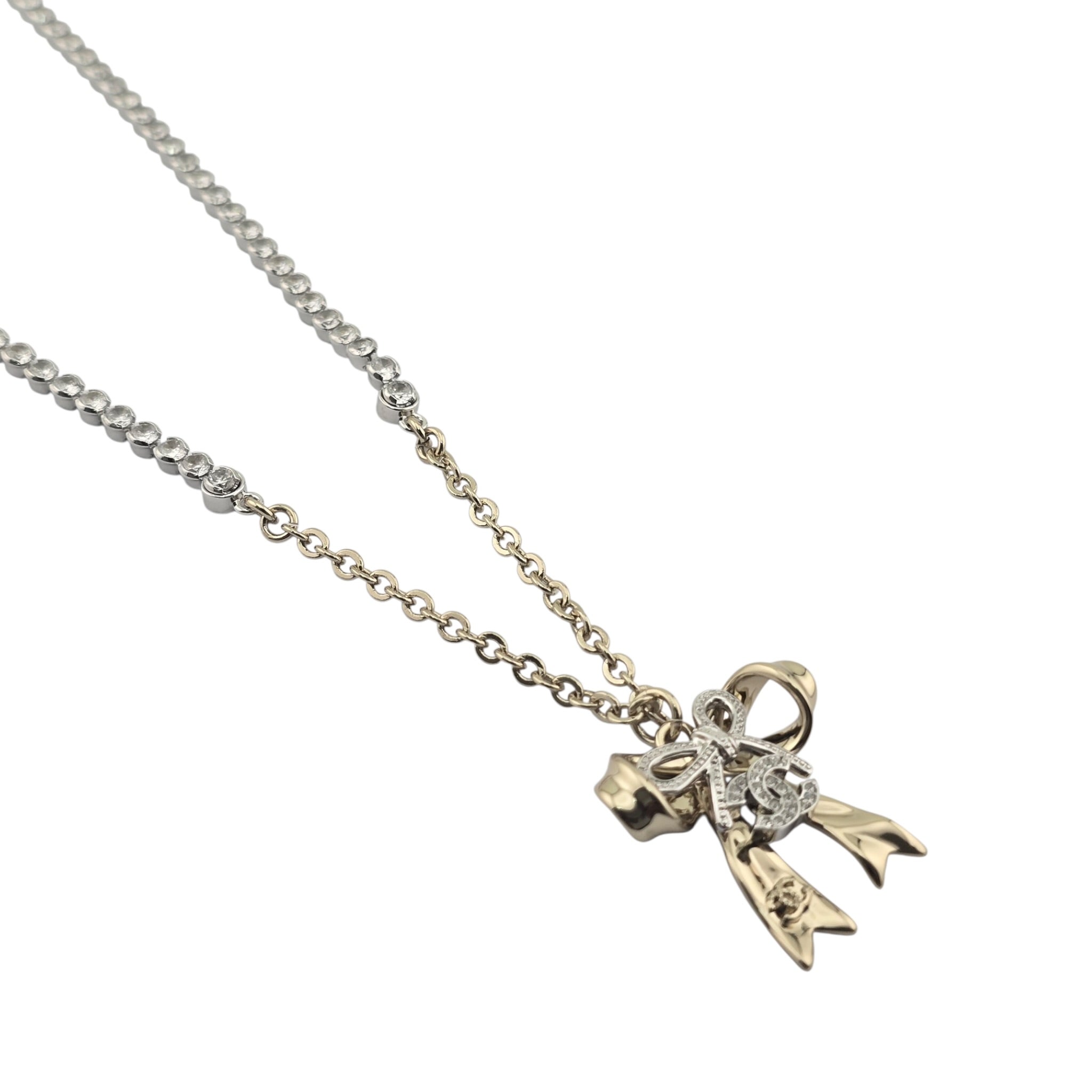 Chanel CC Gold Bow Crystal Necklace 2025 CHANEL