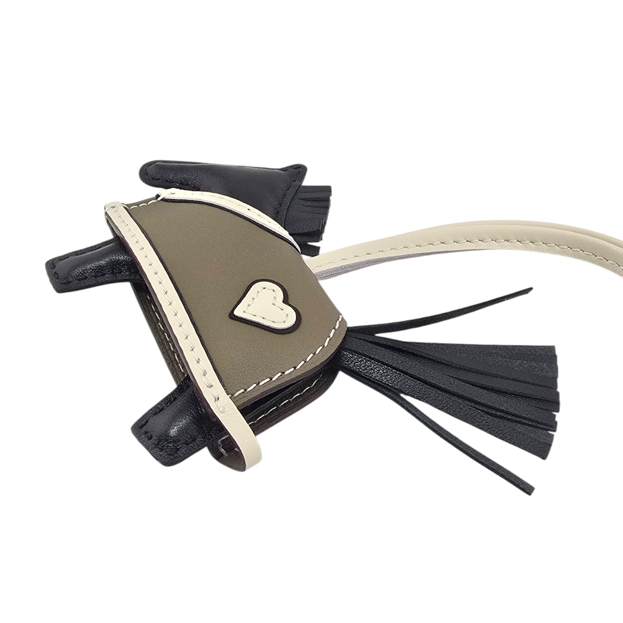 Hermès Rodeo Robeo Bag Charm PM Noir / Craie / Étoupe / Noir Milo Lambskin HERMES