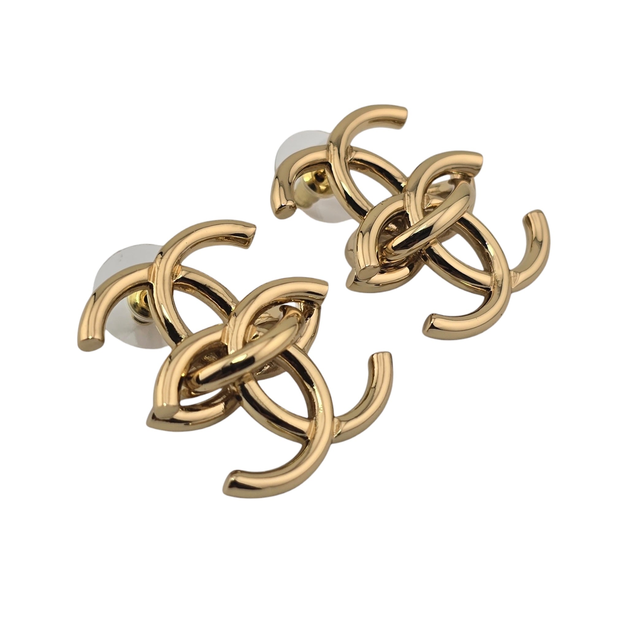 Chanel CC Double Interlock Gold Earrings 2026 CHANEL