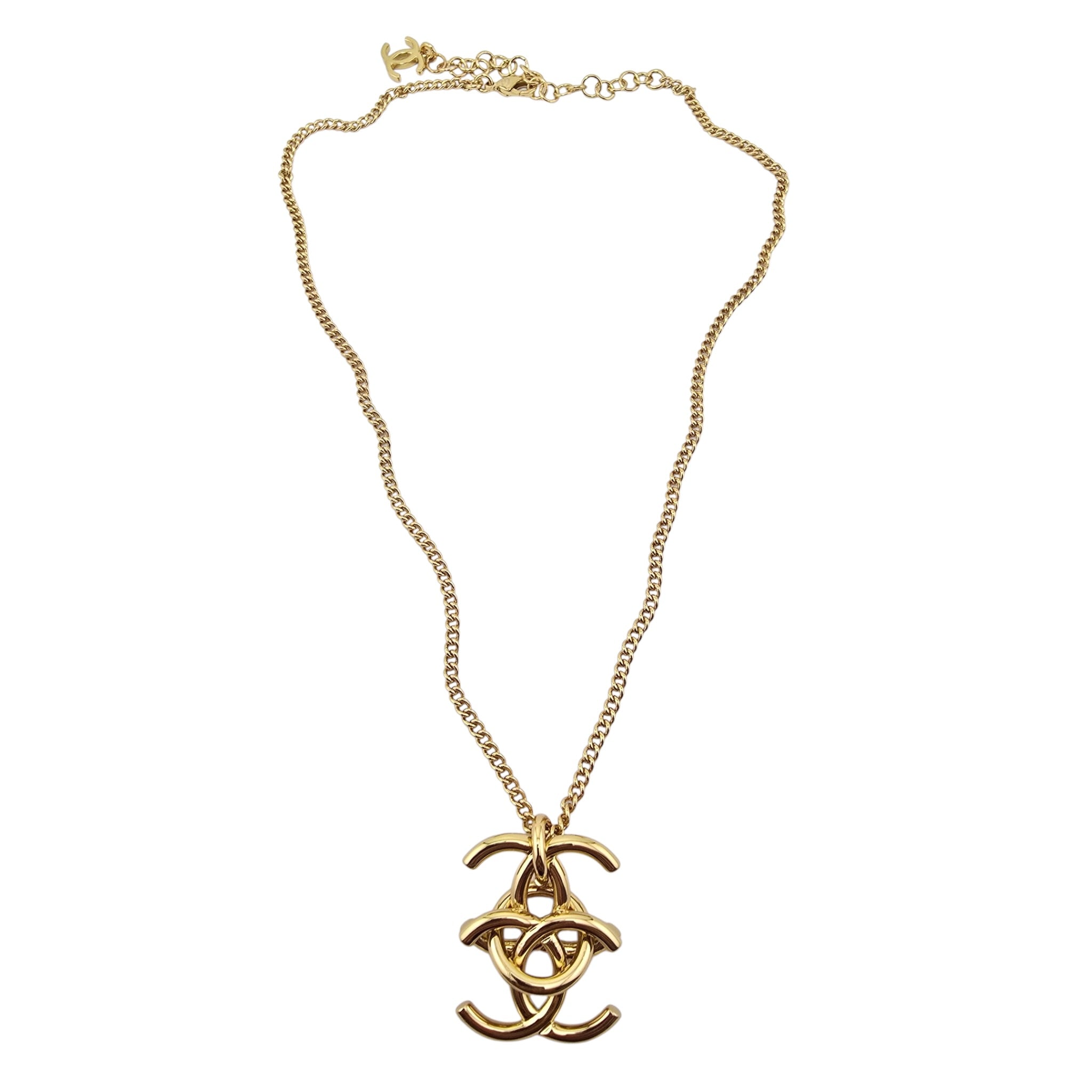 Chanel CC Double Interlock Gold Necklace 2026 CHANEL